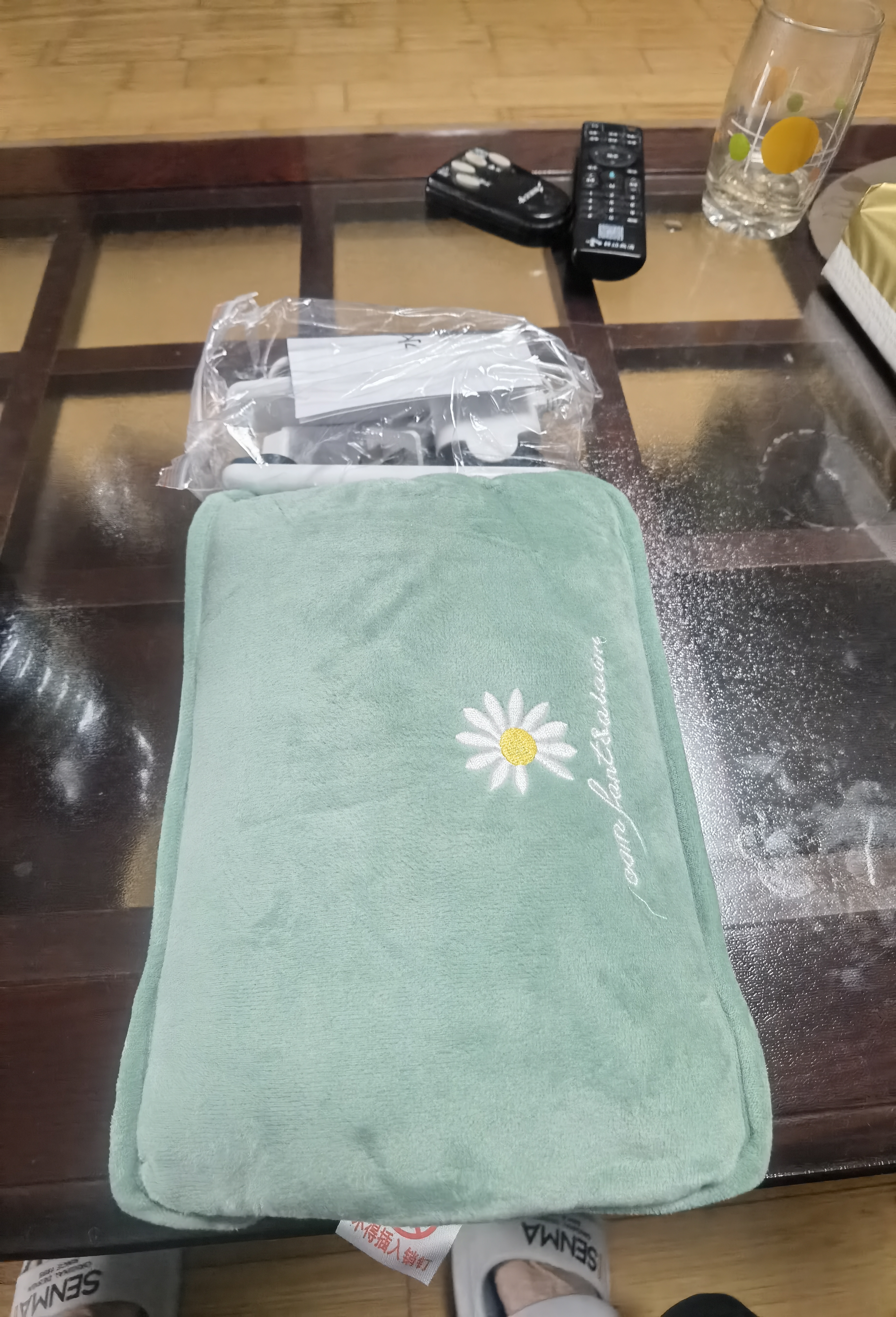 赛亿 SHINEE热水袋充电暖手宝暖水袋暖宝宝双插手防爆加厚暖脚暖肚子热敷神器 实拍图