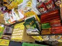 卫龙辣条小面筋 香辣味 休闲解馋 办公室小零食便携装 480g（约20包） 实拍图
