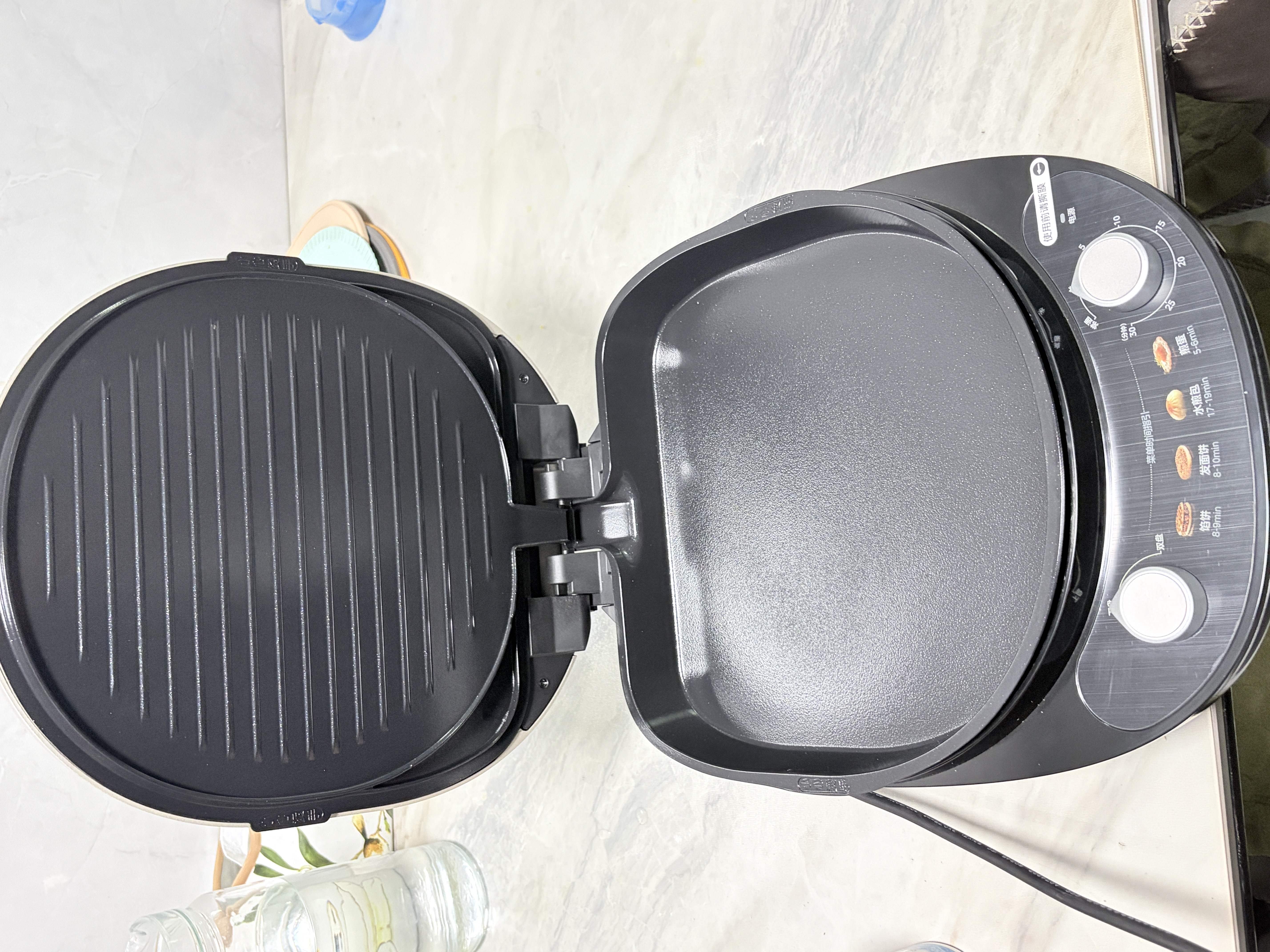 美的（Midea）电饼铛家用0氟钛陶超耐磨双盘易拆洗定时可调温智能双面加热三明治早餐机煎烤机煎饼烙饼锅3235Ti 实拍图