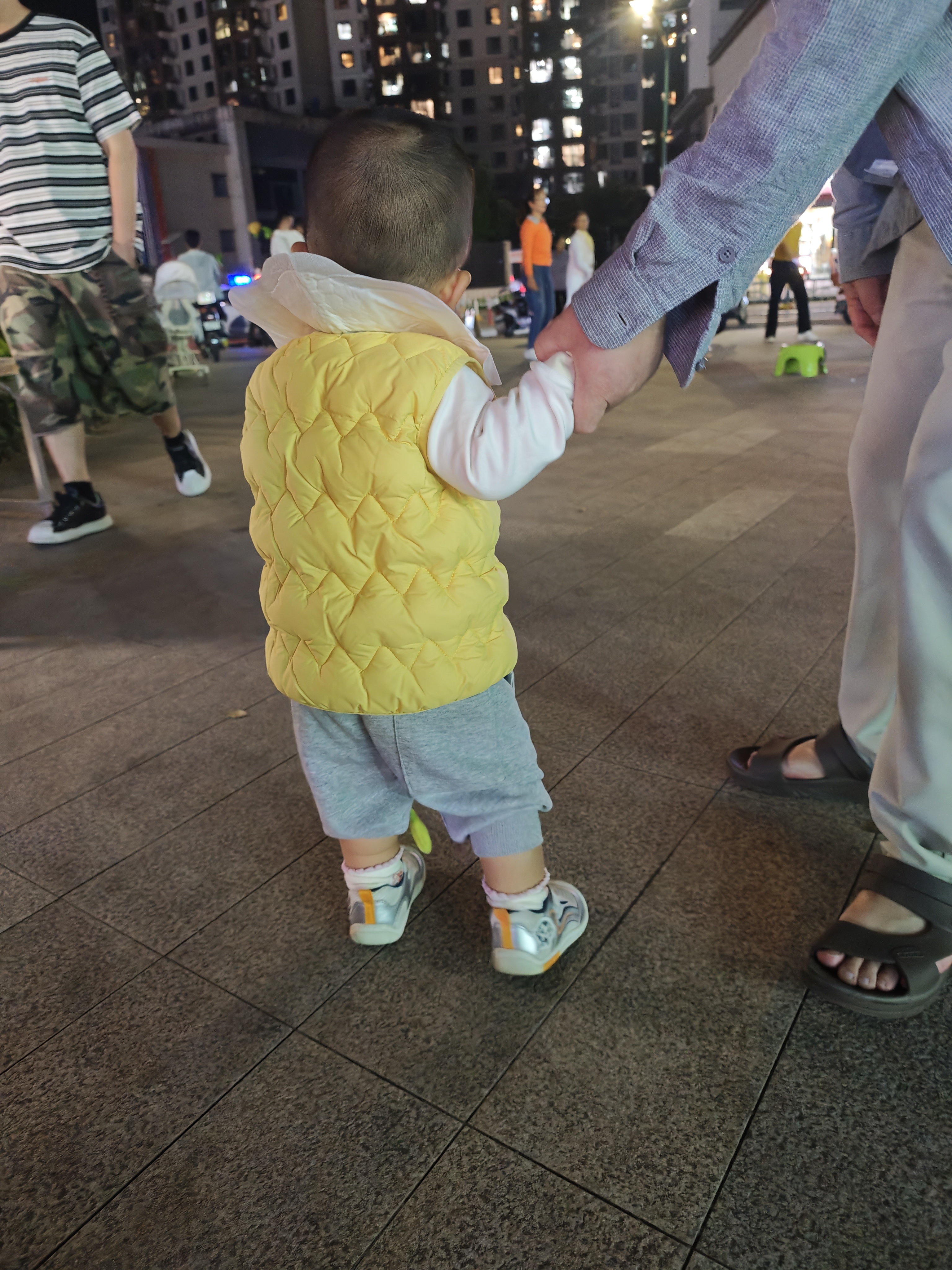 嘟嘟家儿童背心加厚秋冬过年红色男童马甲冬季保暖童装女童棉服马夹上衣 黄色 部分尺码预售 90 实拍图