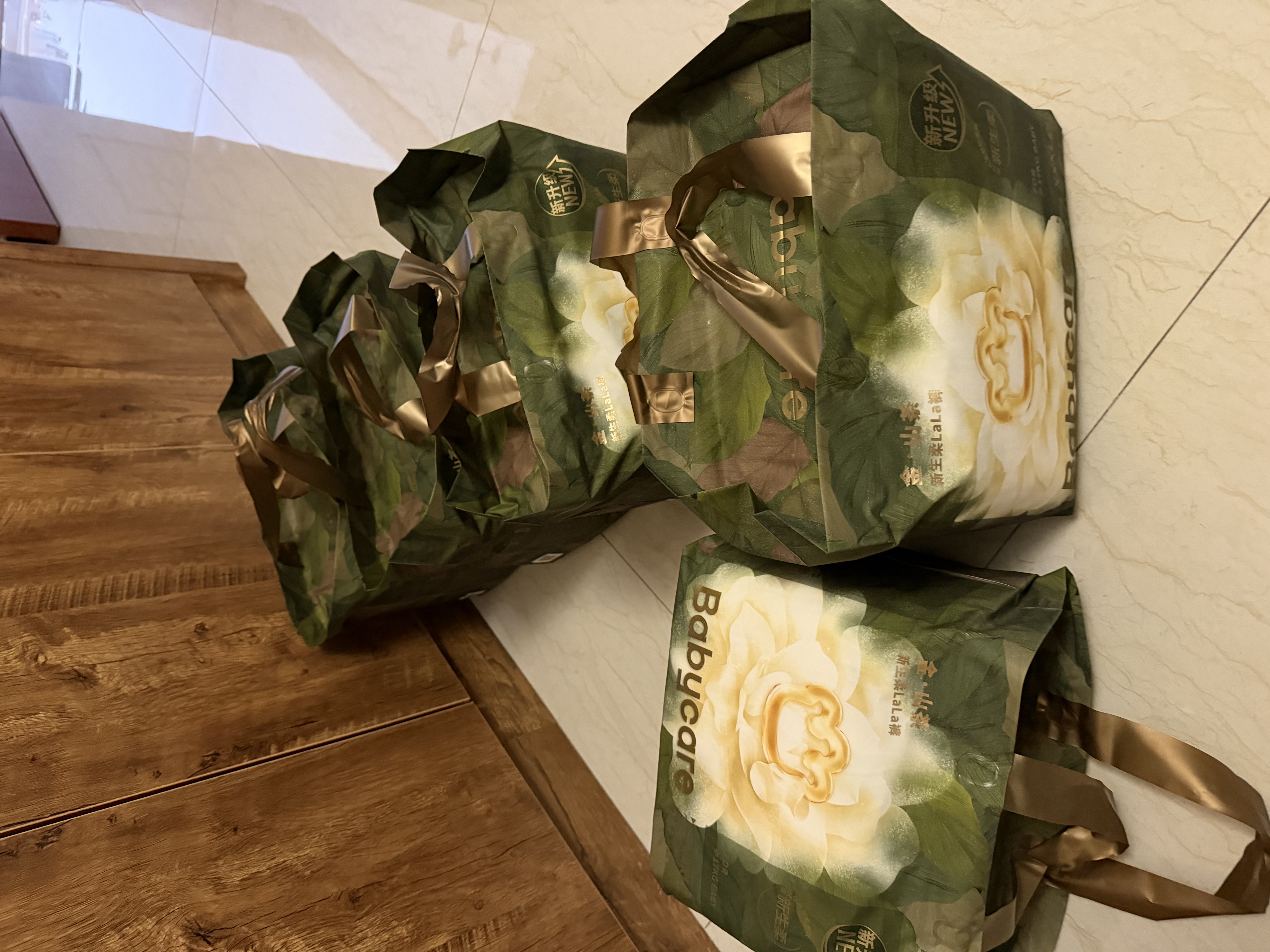 babycare金山茶花拉拉裤XXXL24+3片(＞17kg)婴儿尿不湿超薄透气轻柔花苞裤 实拍图