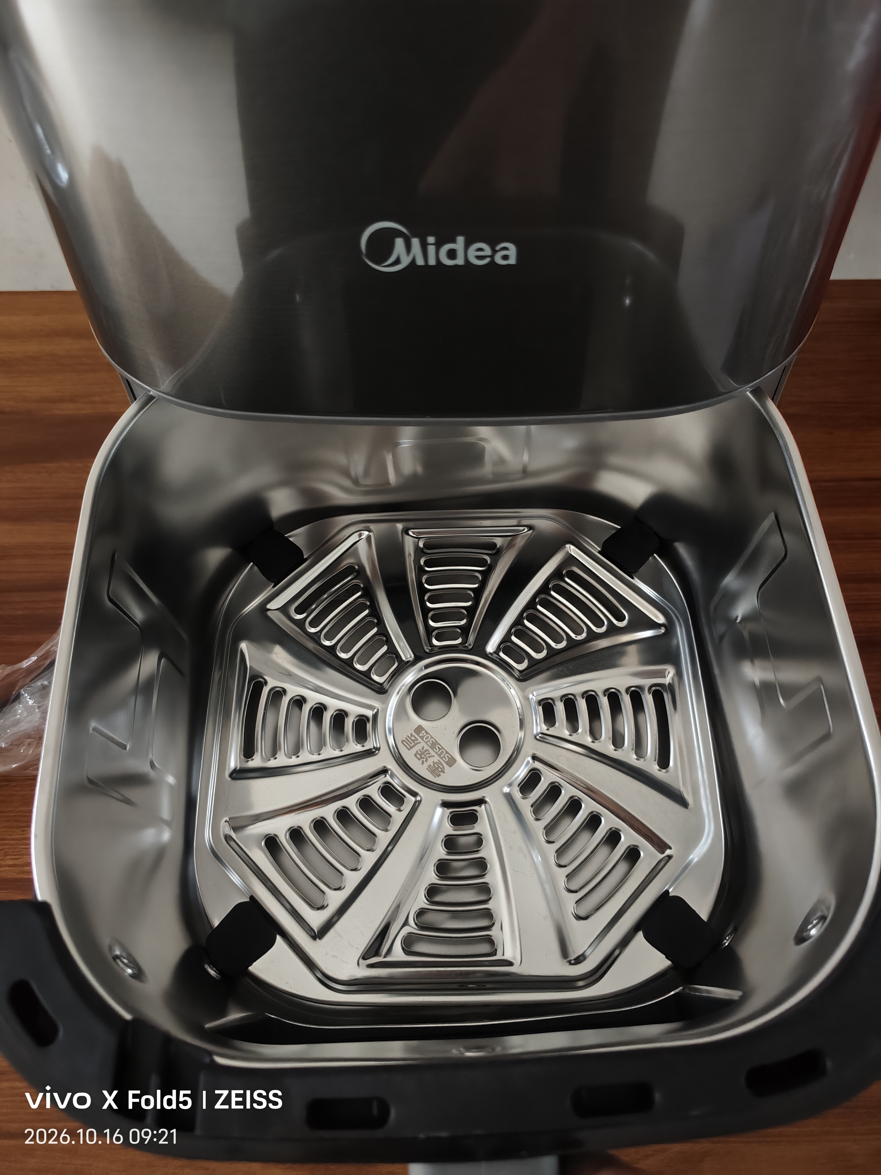 美的（Midea）空气炸锅京东自营2026年新款 家用可视多功能烘焙蒸烤一体机 不锈钢0涂层智能免翻面KZC6054PRO 实拍图