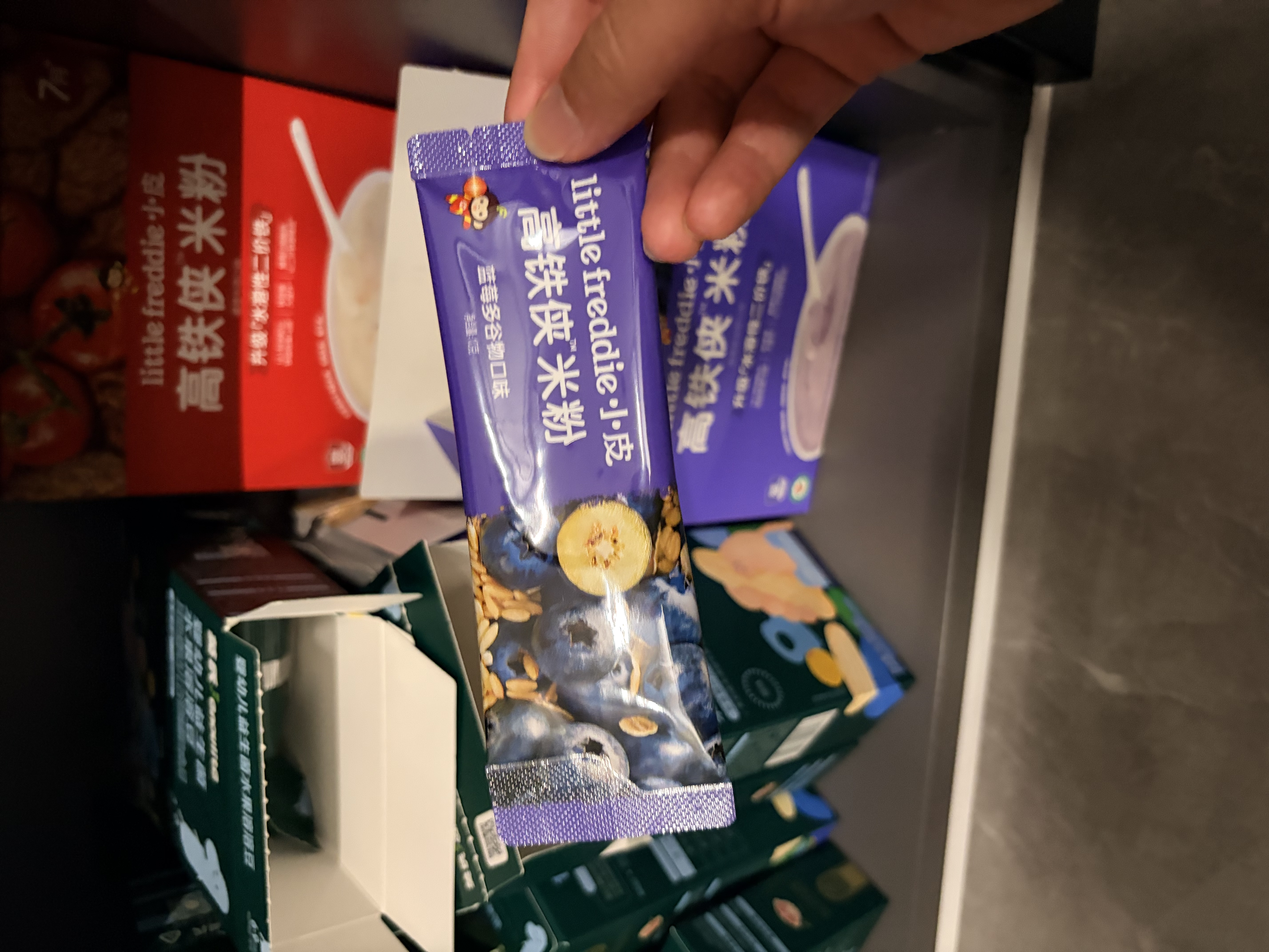 小皮（Little Freddie）高铁侠蓝莓大米粉160g*1盒宝宝辅食婴幼儿营养米糊米粉7-12个月 实拍图