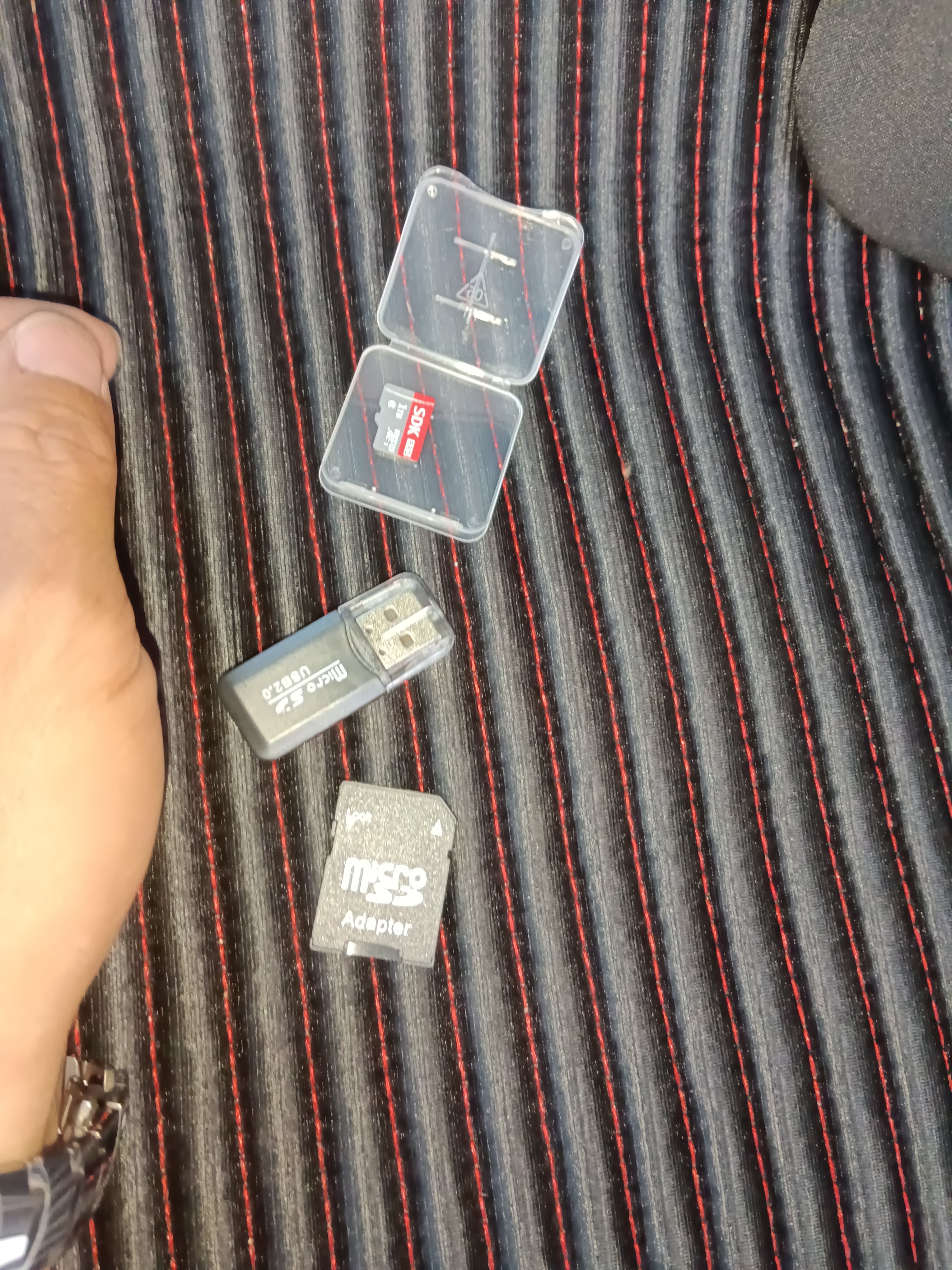 512g高速通用tf内存卡录像机监控储存行车记录仪监控摄像头microSD 1T高速通用+读卡器+SD卡套 实拍图