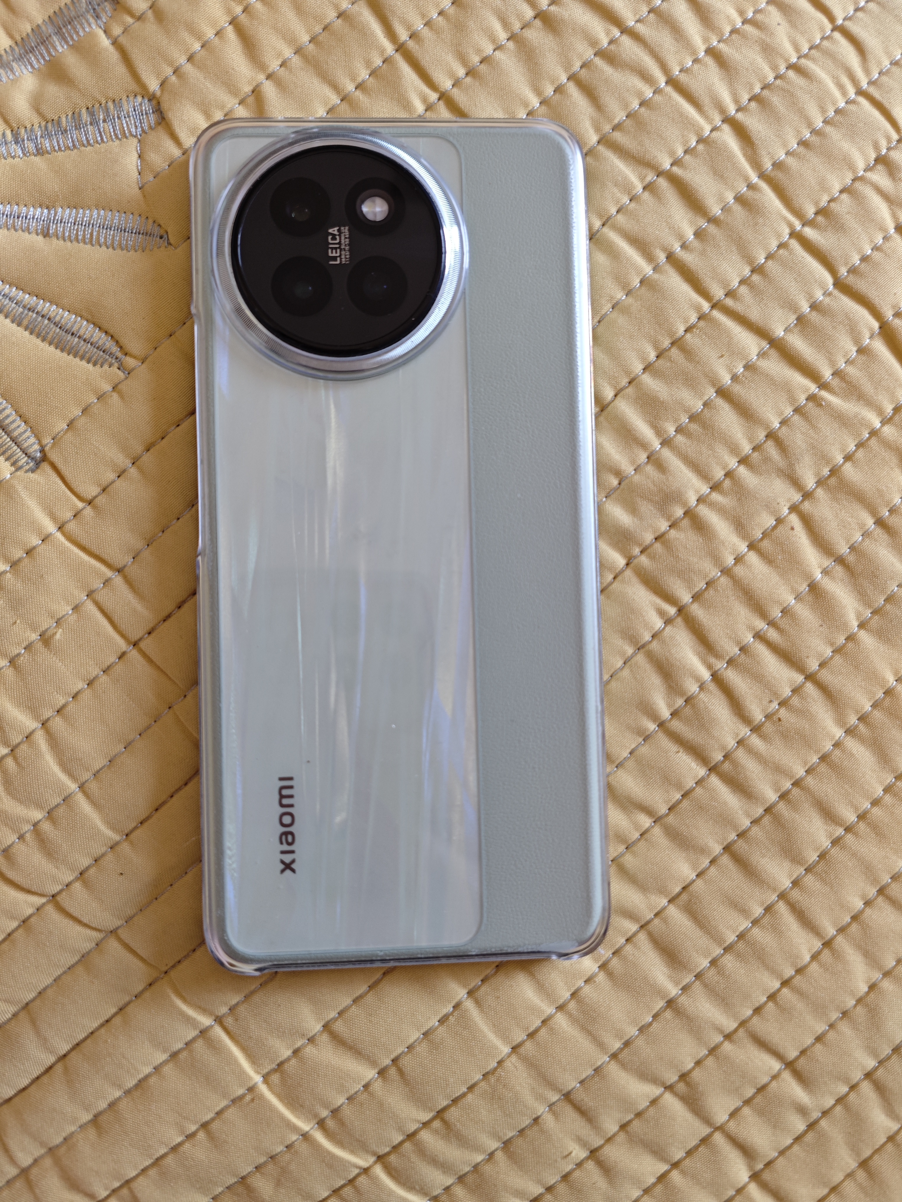 小米Civi 4 Pro 国家补贴 第三代骁龙8s 5000万徕卡专业人像镜头 12GB+256GB 春野绿 5G AI手机国补 实拍图