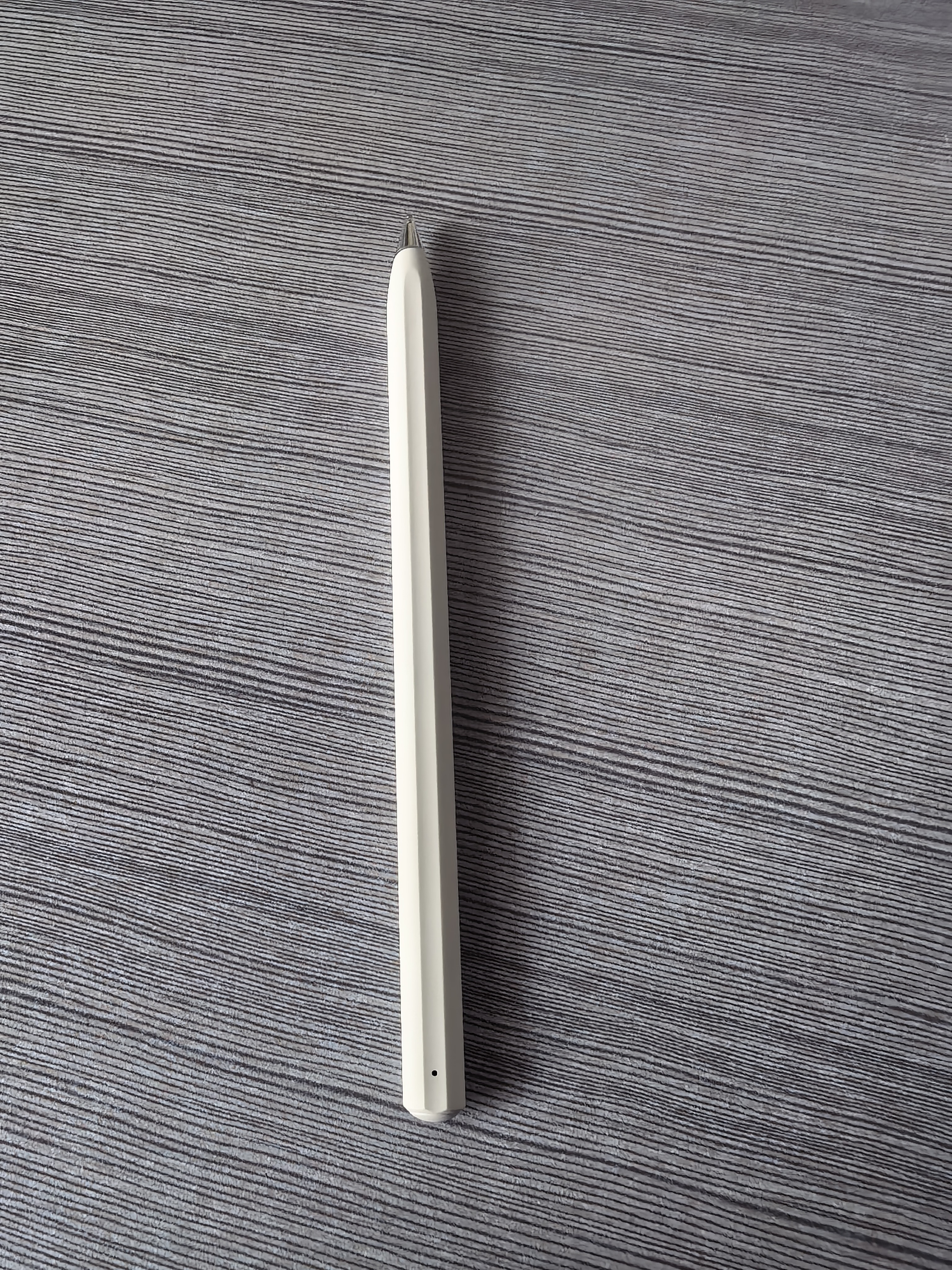 HUAWEI M-Pencil Pro 平板创作笔 华为手写笔 星闪技术 AI 一触即达 360°隐身触控 雪域白 实拍图