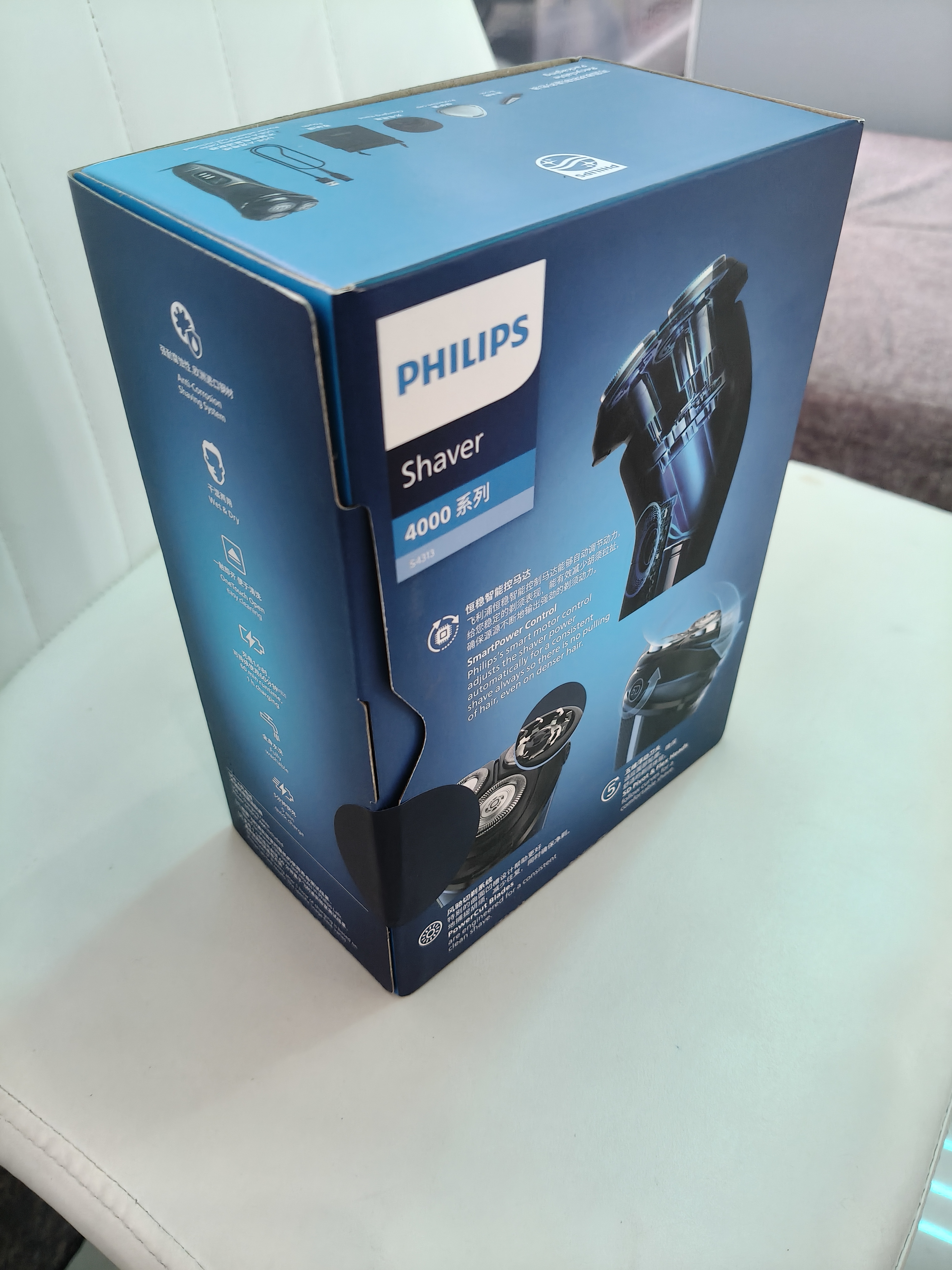 飞利浦（PHILIPS）【整机进口】剃须刀电动刮胡刀胡须刀男士高端全身水洗快充官方旗舰店正品送父亲老公男友生日礼物 【进口4系】S4303升级款S4313/13 实拍图