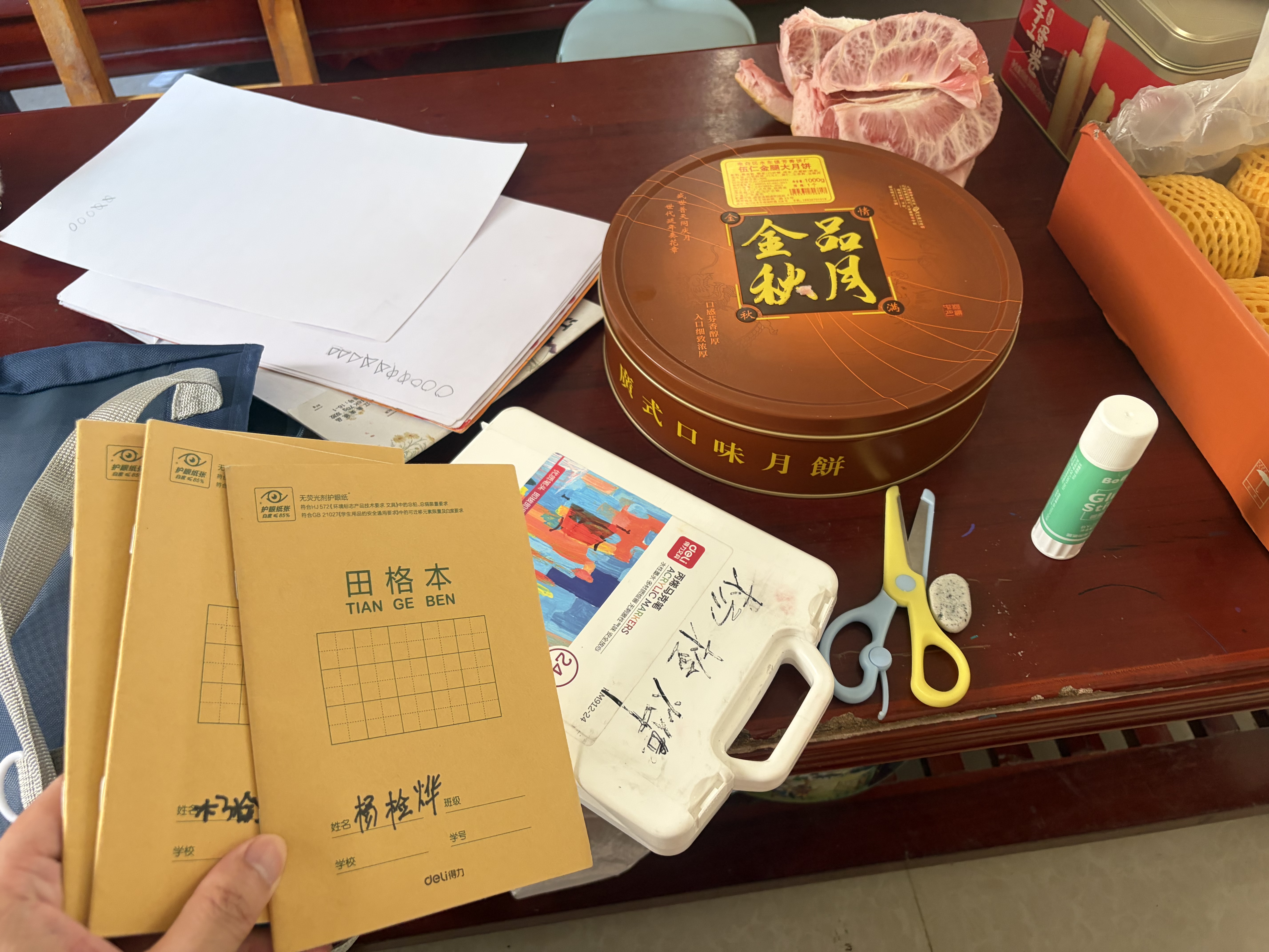 得力（deli）10本36K14张11行8列88格笔记本本子田格本小学生作业本牛皮纸日常错题开学文具D3616 实拍图
