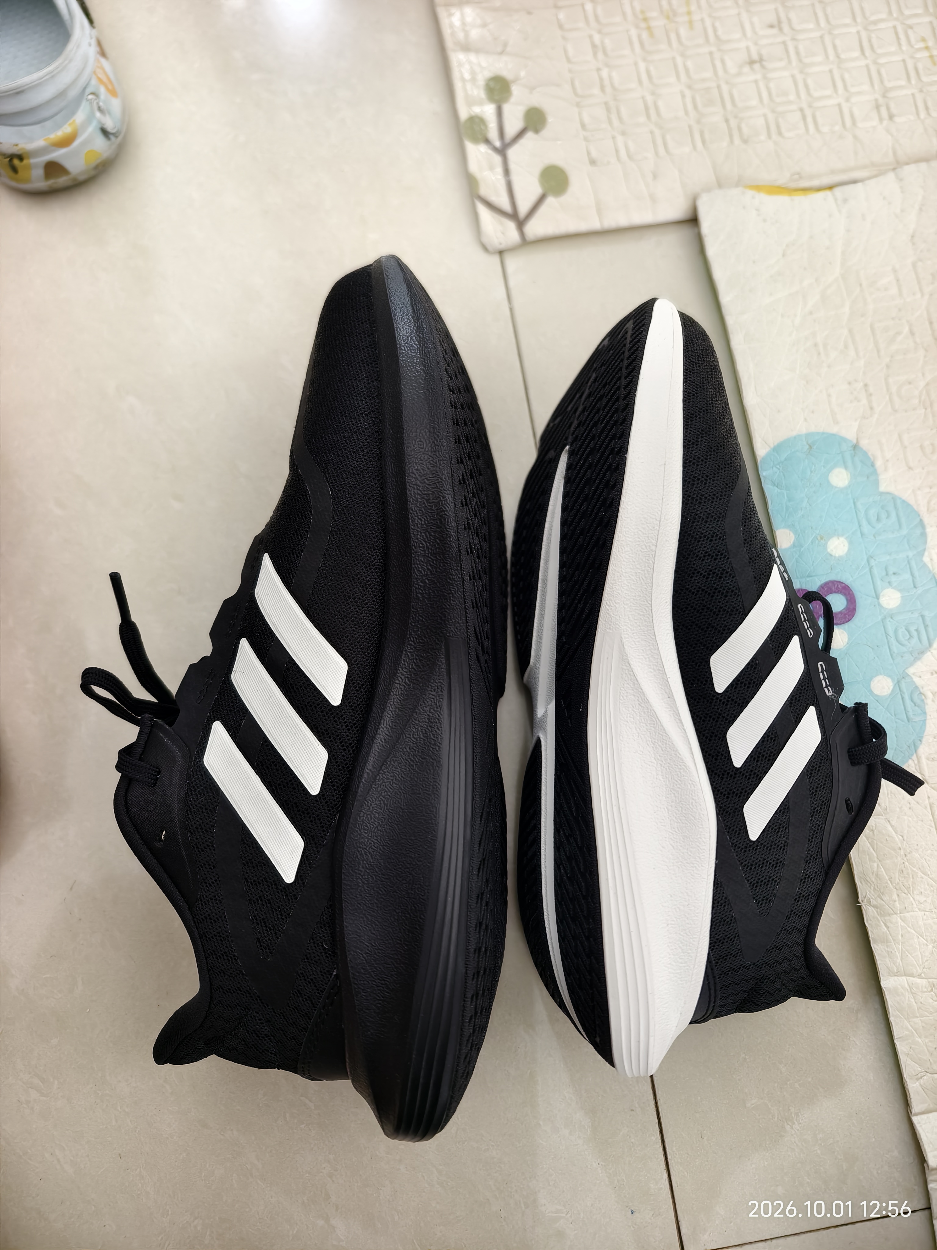 阿迪达斯（adidas） 男女跑步鞋减震防滑耐磨舒适跑步运动鞋 实拍图