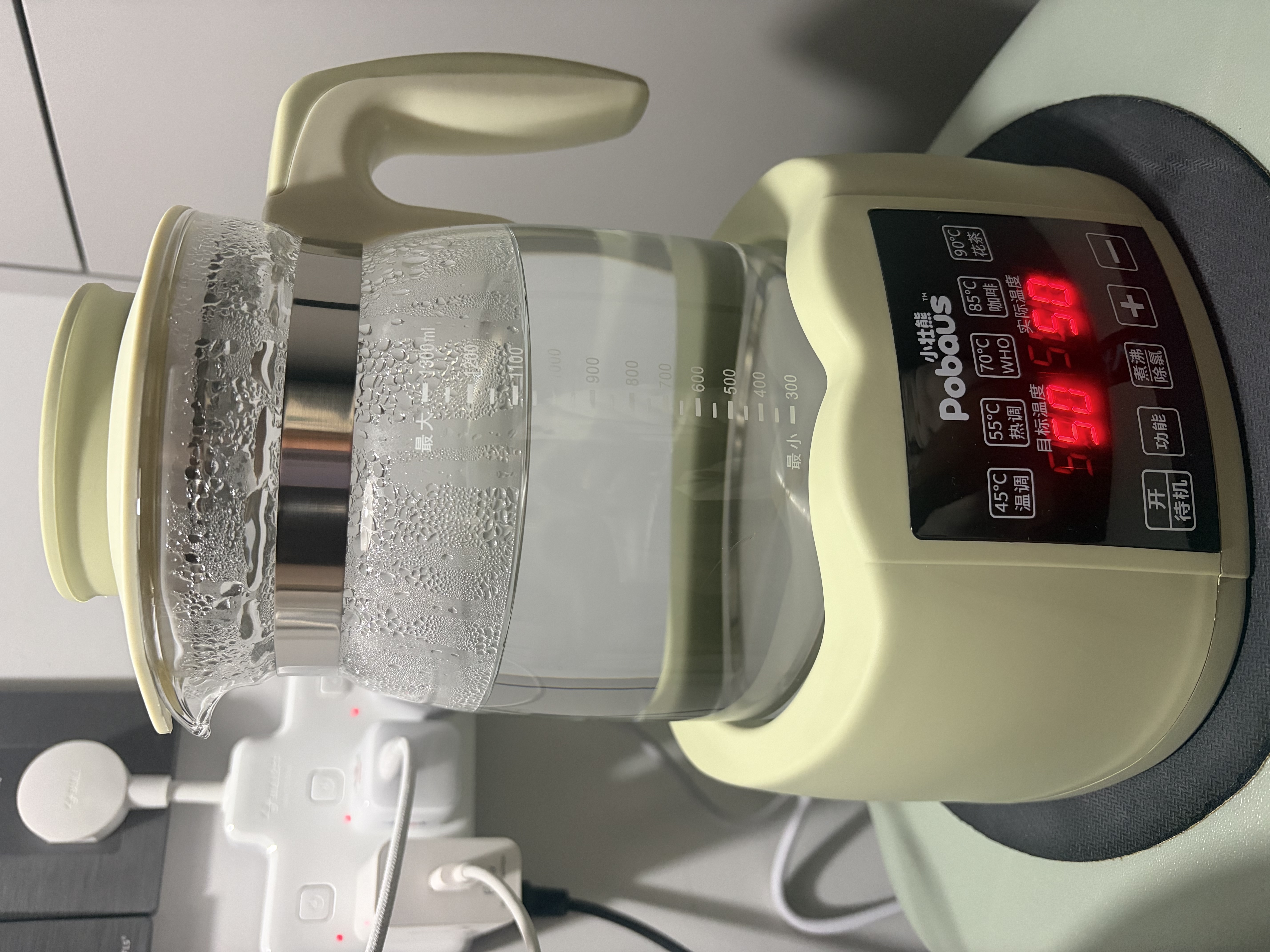 小壮熊婴儿恒温壶 调奶器烧水壶 暖奶器 恒温热水冲泡奶粉水壶 绿色1.3L 实拍图