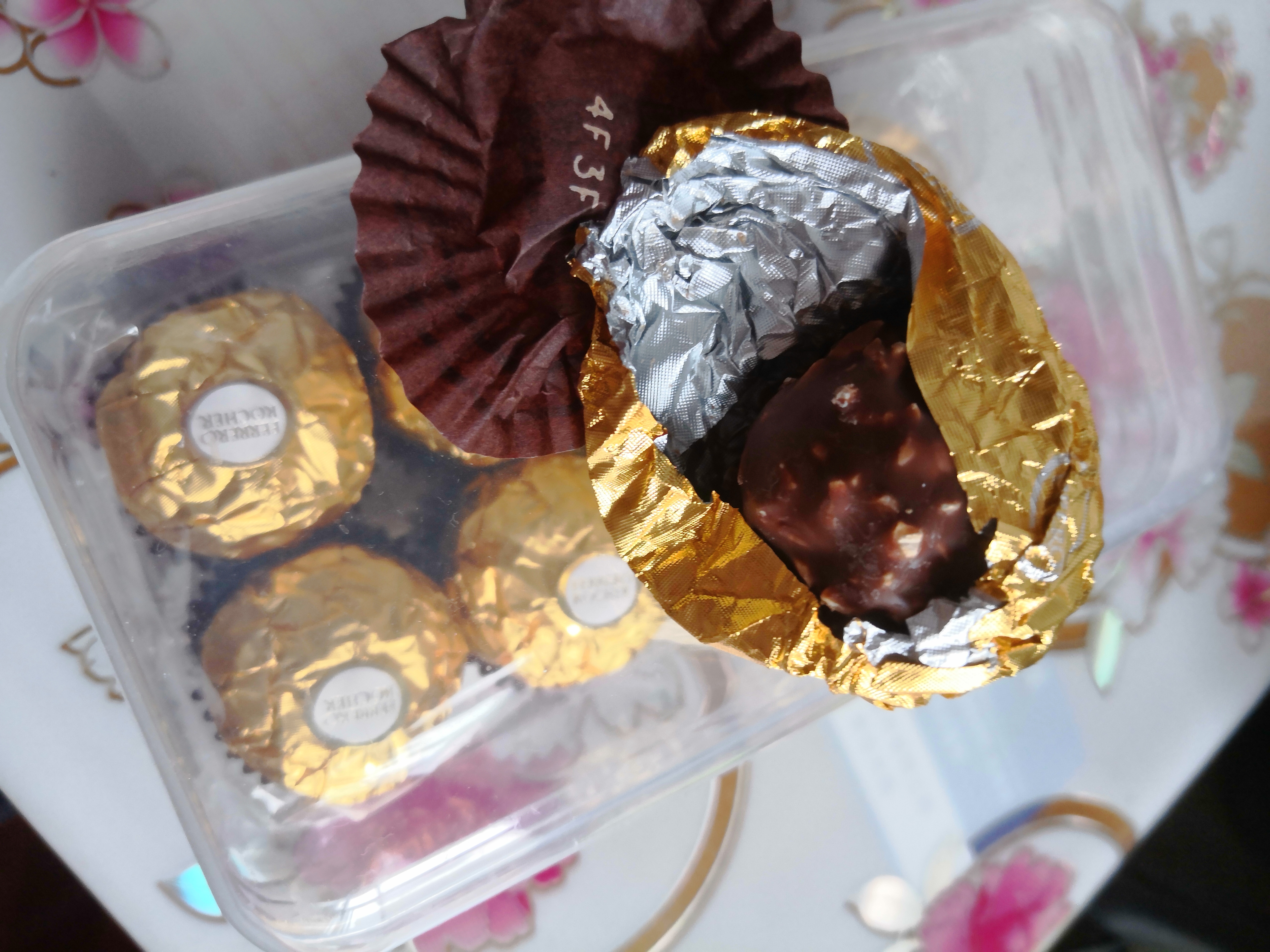 费列罗巧克力礼盒16粒200g 榛果威化 糖果 零食 喜糖 伴手礼 实拍图