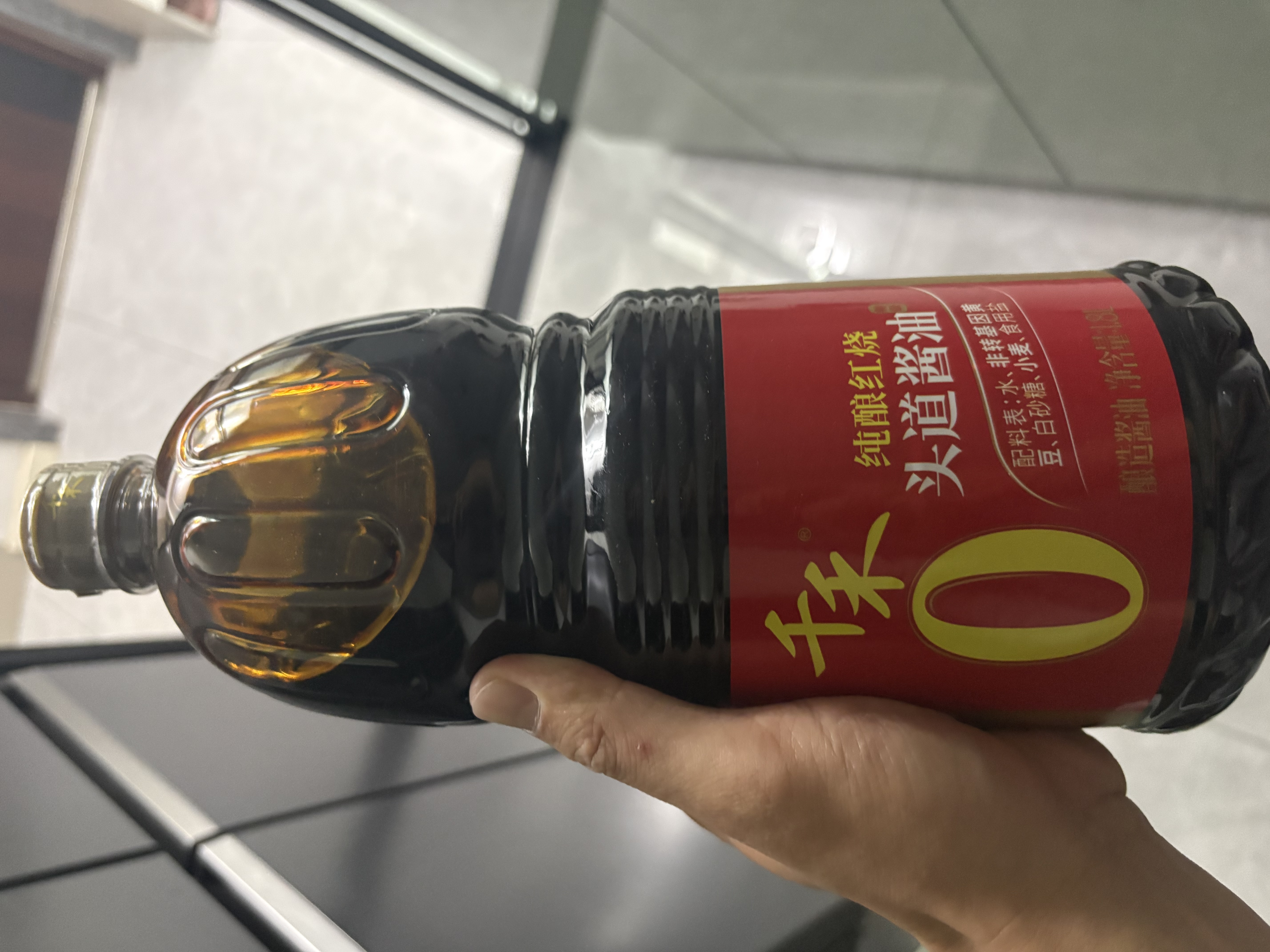 千禾纯酿红烧 酿造酱油 1.8L【0添加 特级酱油】头道上色提鲜大瓶 实拍图