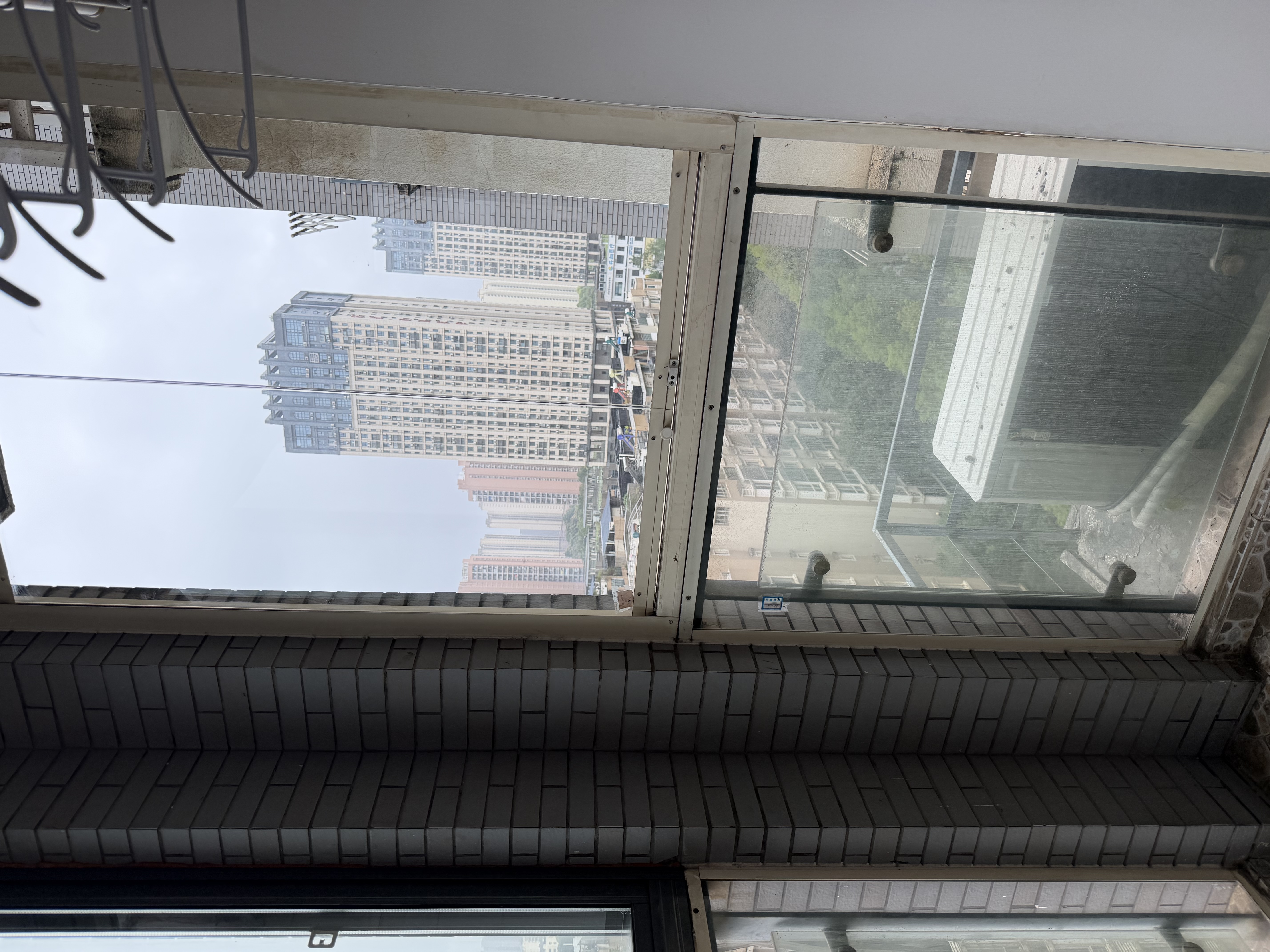 京东家政 【4小时玻璃清洗单次服务】 擦玻璃服务 上门家政保洁双面擦窗纱窗清洁 可使用区域见商详页 实拍图