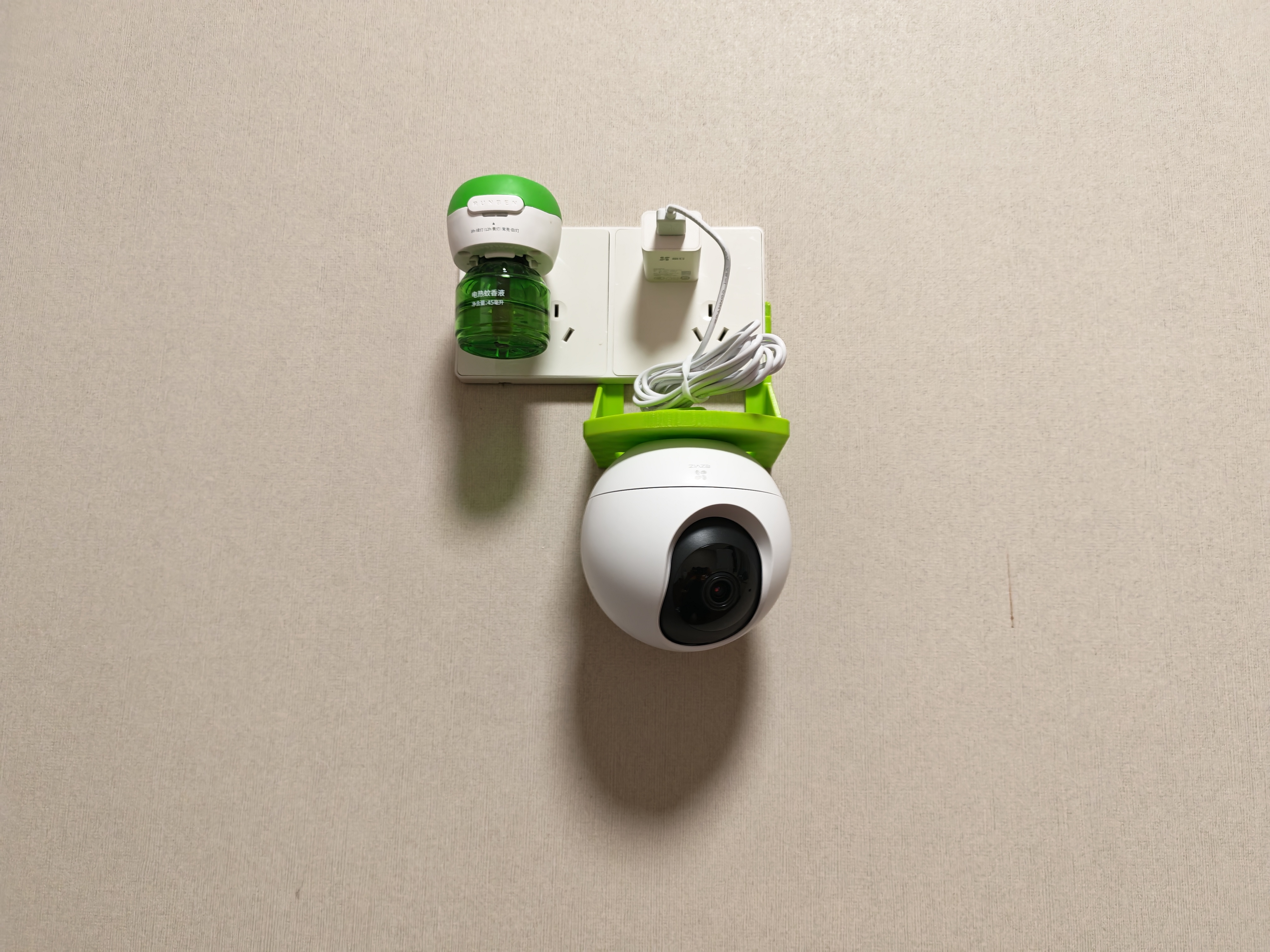 萤石（EZVIZ）C6c 2K+星光增强版+128G监控专用卡 400万极清 室内无线监控器家用摄像头 双向通话 实拍图