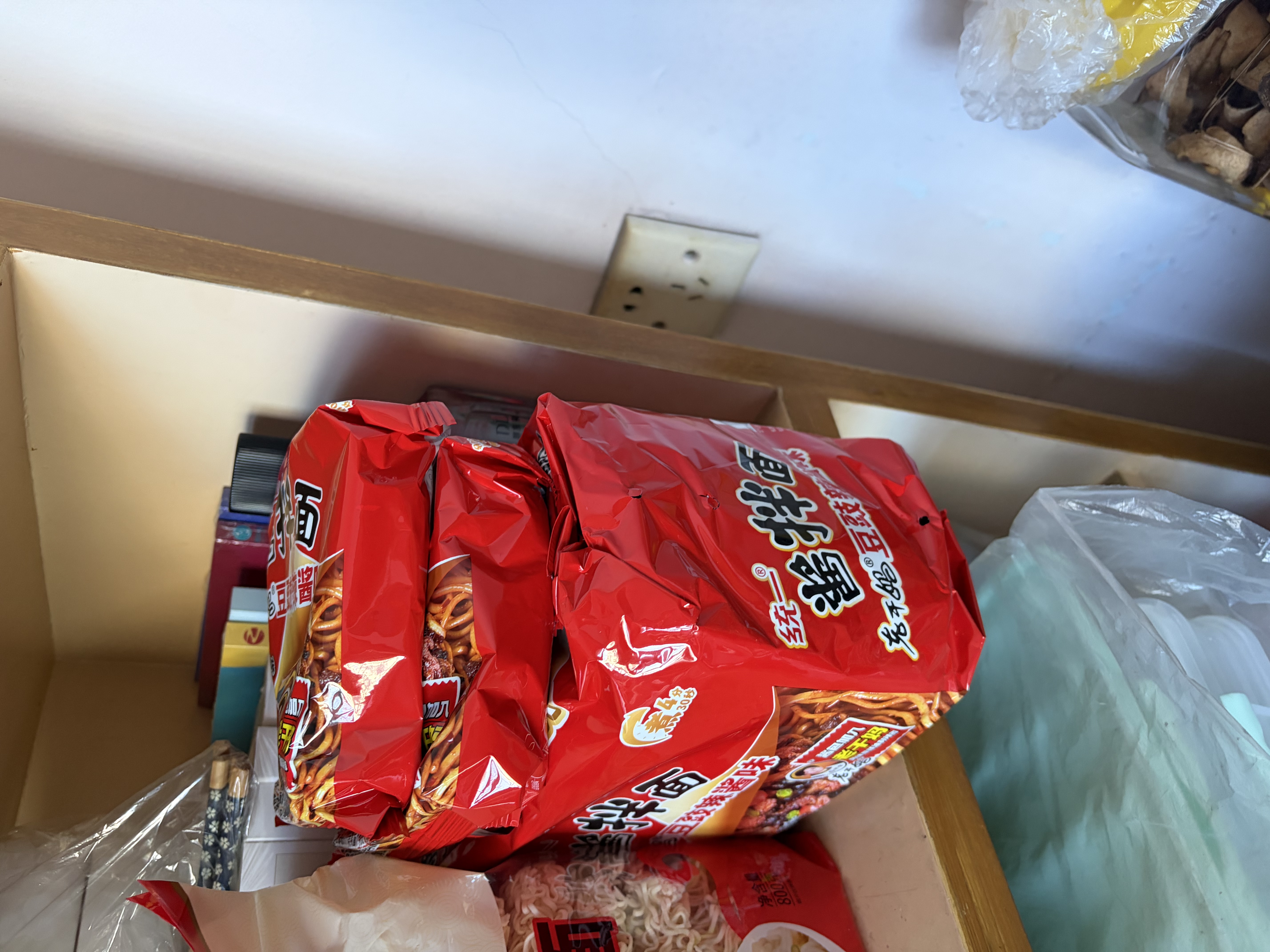 统一酱拌面 方便面 老干妈豆豉辣酱 111g*5袋 酱浓才够味 家庭煮面 实拍图