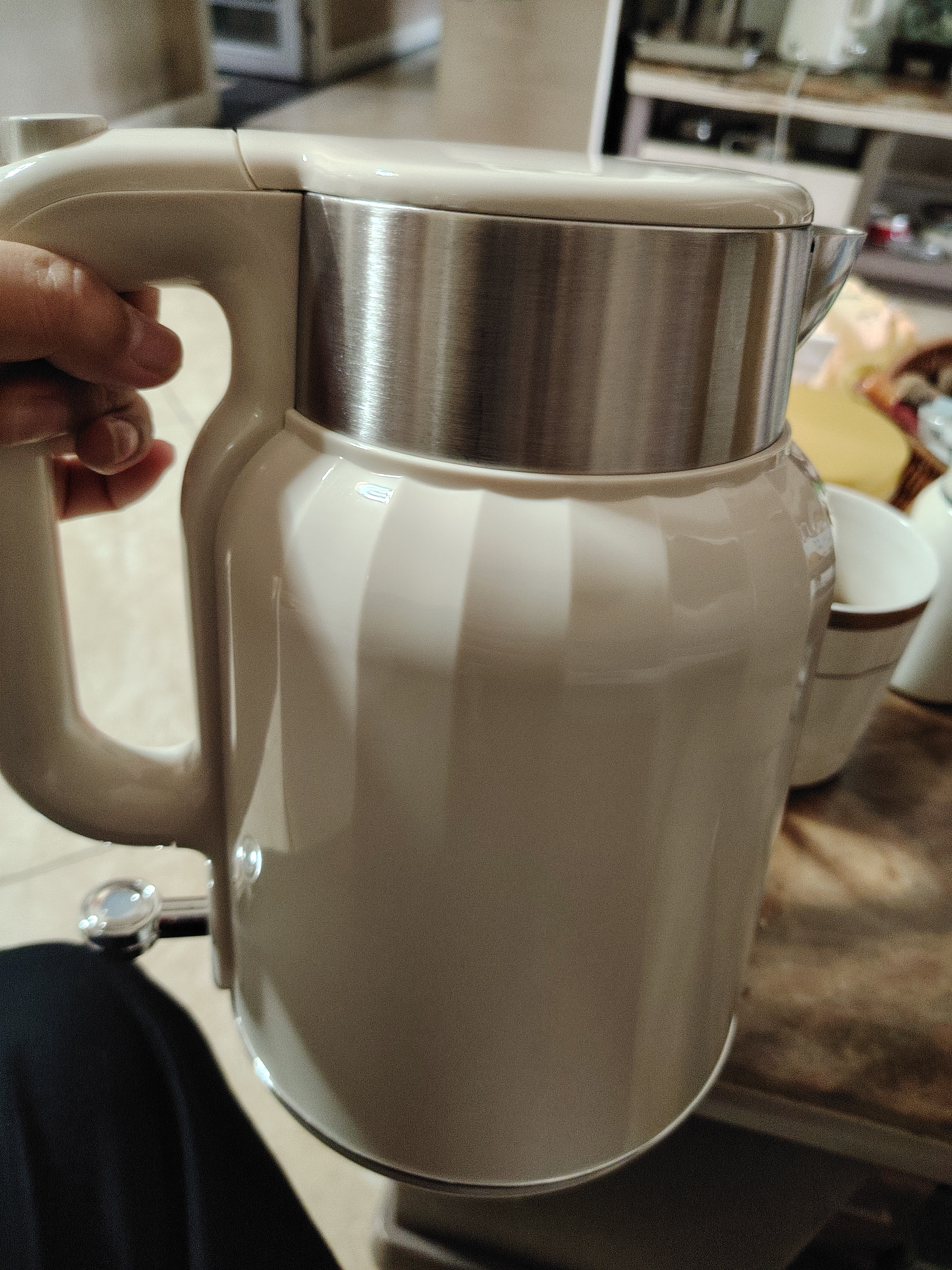 美的（Midea）电水壶电热水壶烧水壶艺术家2L无缝内胆开水恒温水壶316L不锈钢一键保温自动断电调奶器吨吨SH58-Q 实拍图