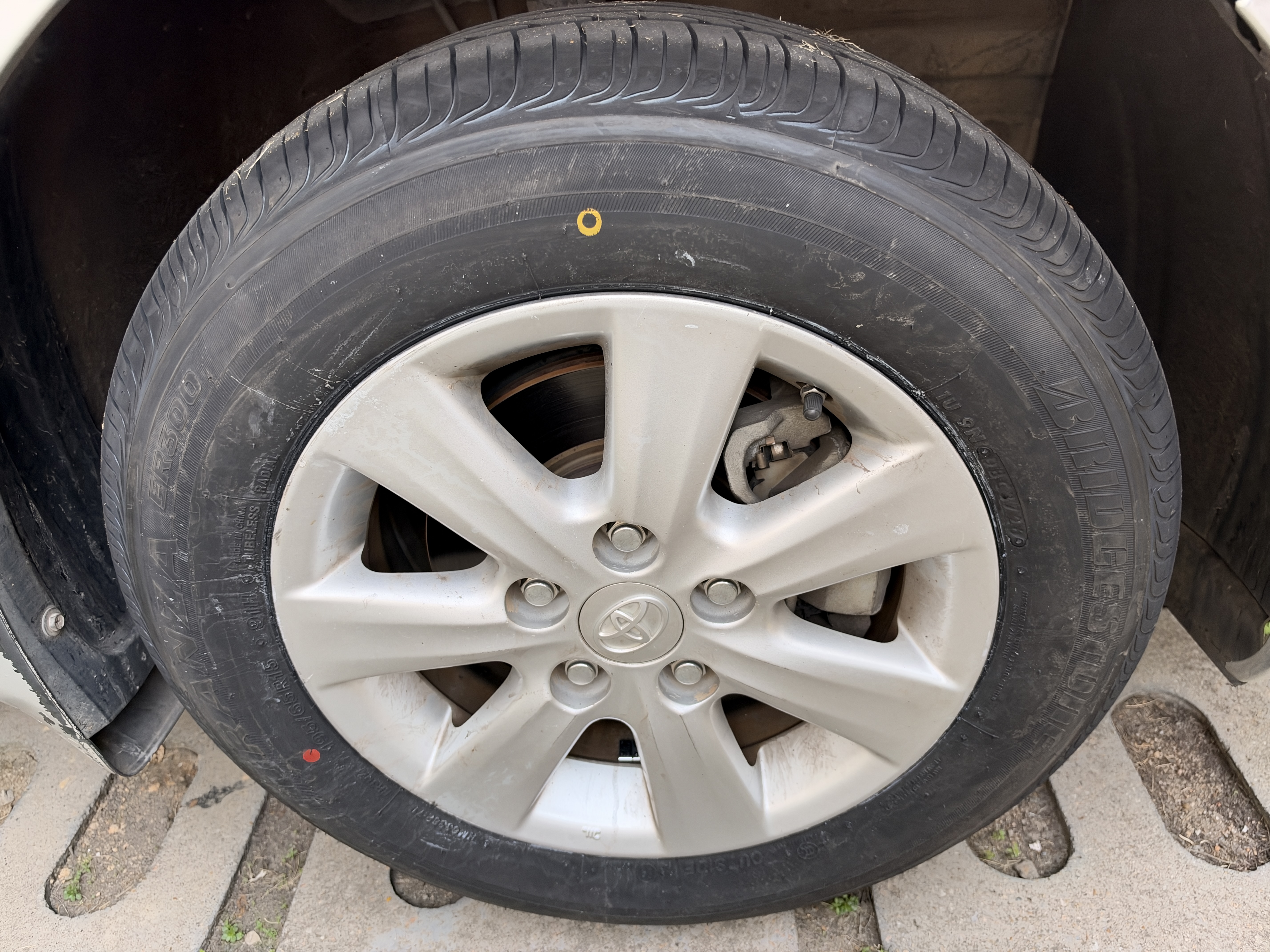 普利司通（Bridgestone）汽车轮胎 195/65R15 91H ER300 配套卡罗拉/雷凌/适配朗逸/宝来 实拍图