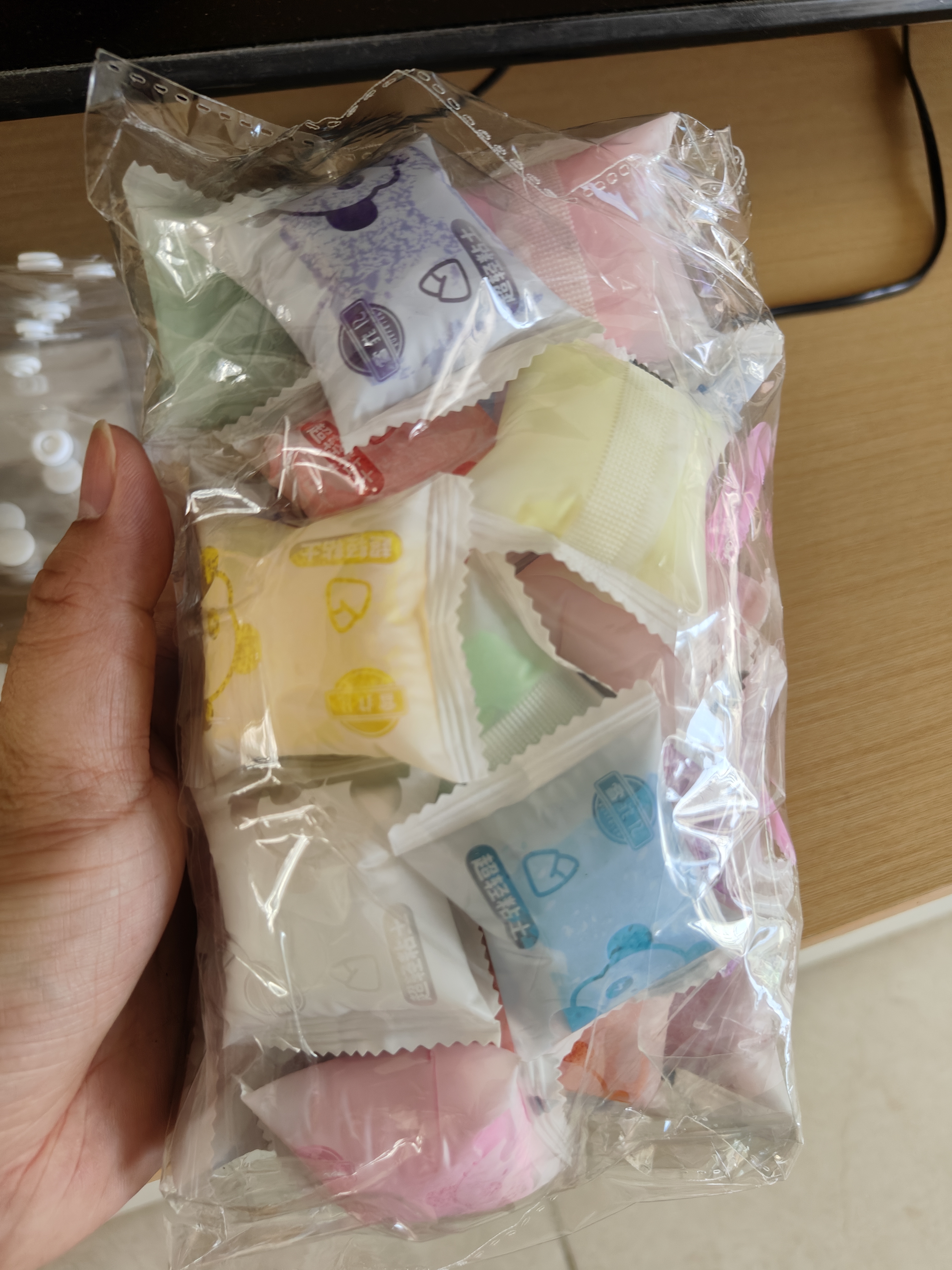 超轻粘土橡皮泥水晶彩泥儿童手工diy黏土沙玩具套装泥巴玩具工解压袋装 超轻粘土12色*2包（活动专用） 实拍图