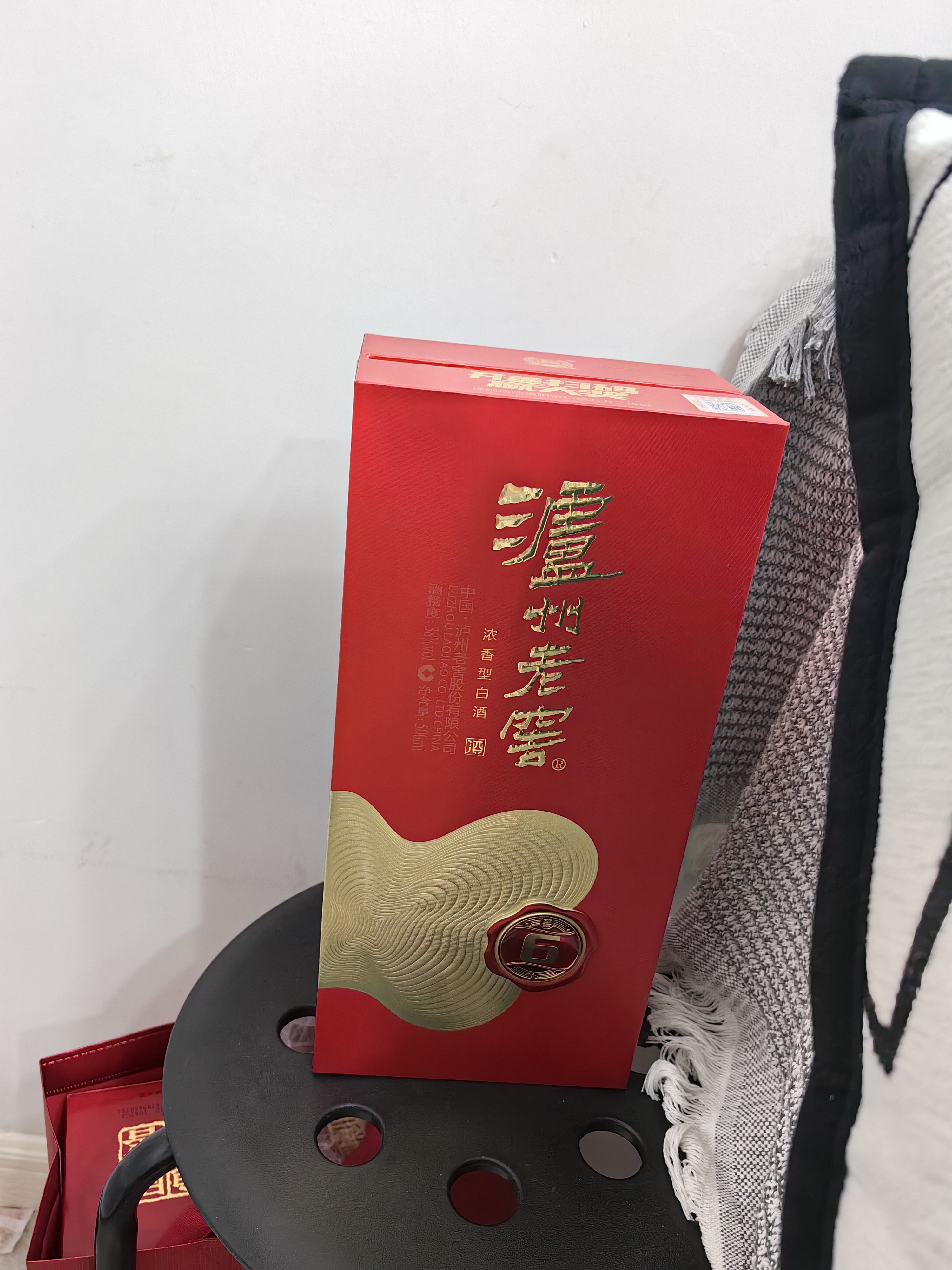 泸州老窖 窖6 38度 500ml 单瓶装 窖藏陈酿老酒【窖龄升级款】浓香型白酒 实拍图