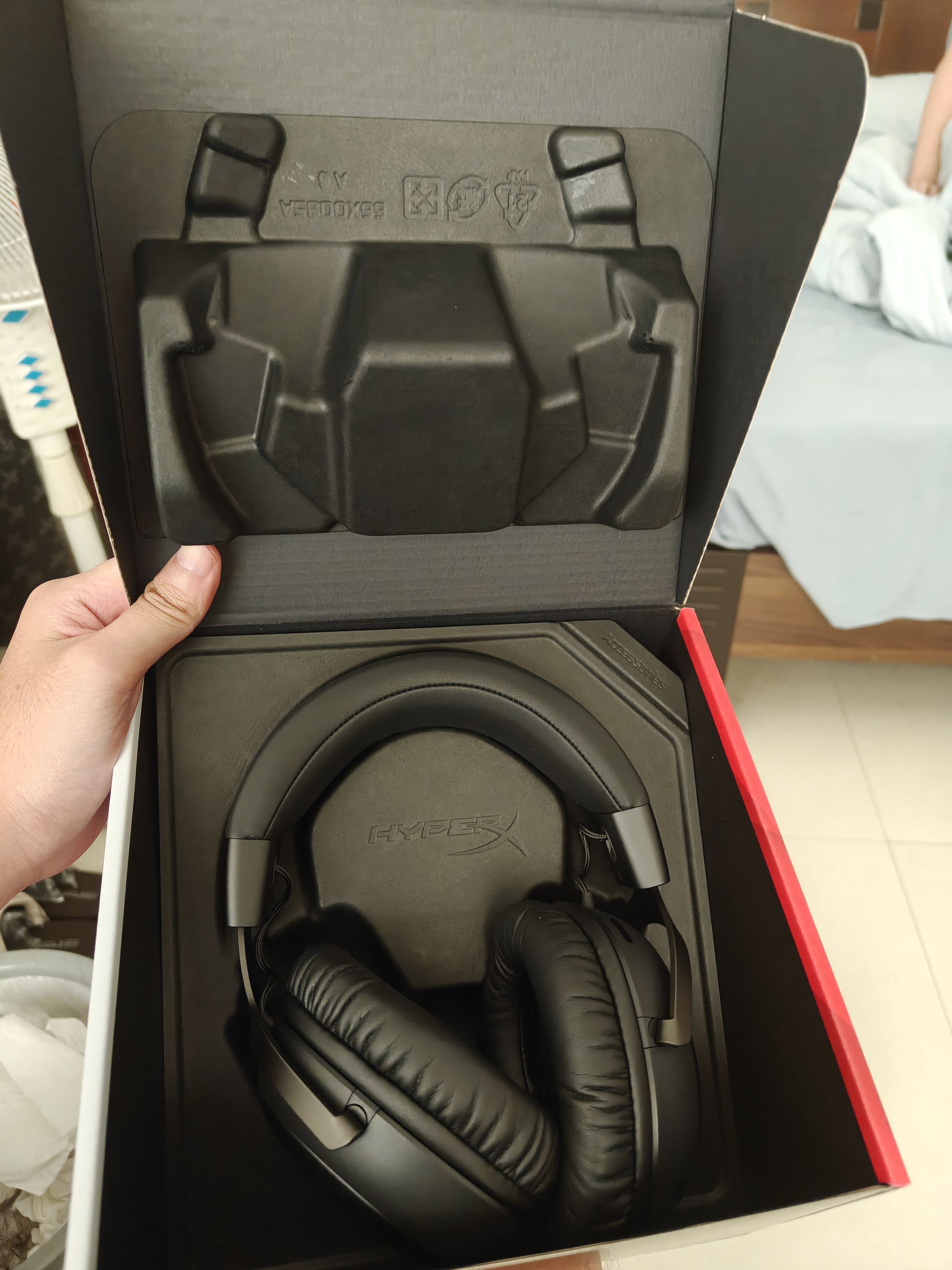 极度未知（HYPERX）飓风2飓风3系列电竞游戏耳机头戴式 fps吃鸡耳麦降噪麦克风 原金士顿cloud2电竞耳机 飓风3无线版-黑【Hear360音效丨长续航】 实拍图
