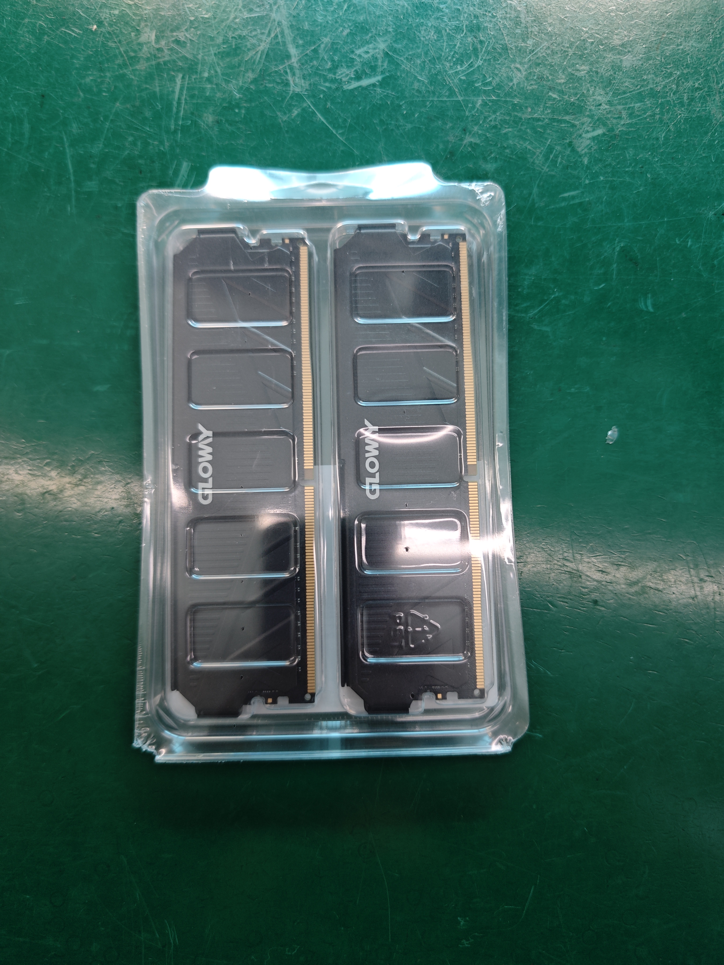 光威（Gloway）16GB(8GBX2) DDR4 3200 台式机内存条 天策 马甲条 精选颗粒 CL18 星空黑 AI电脑配件升级 实拍图
