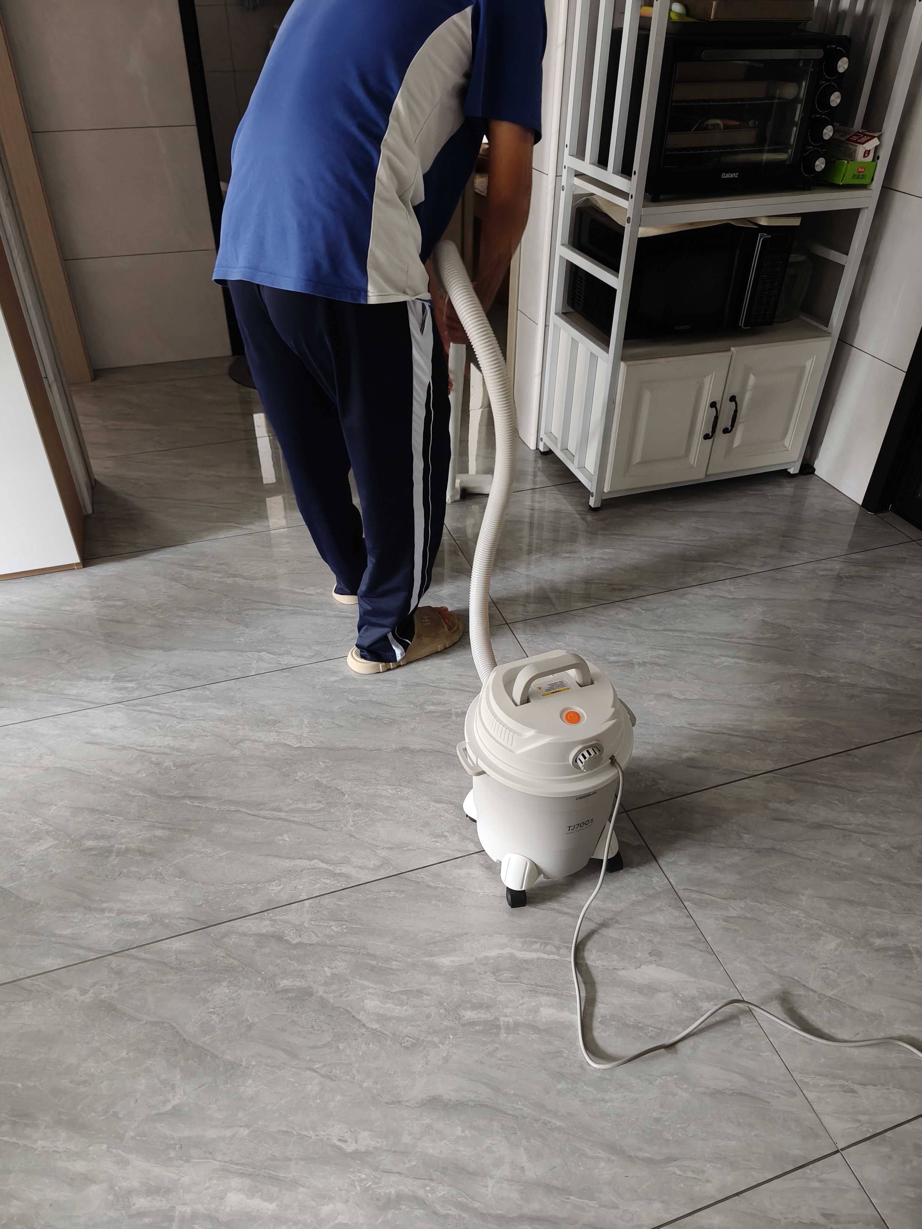 德尔玛（Deerma）【返50E卡到手102元】TJ700S 桶式吸尘器 开荒装修院子吹灰 家用商用 1200W大功率 3用吸头 实拍图