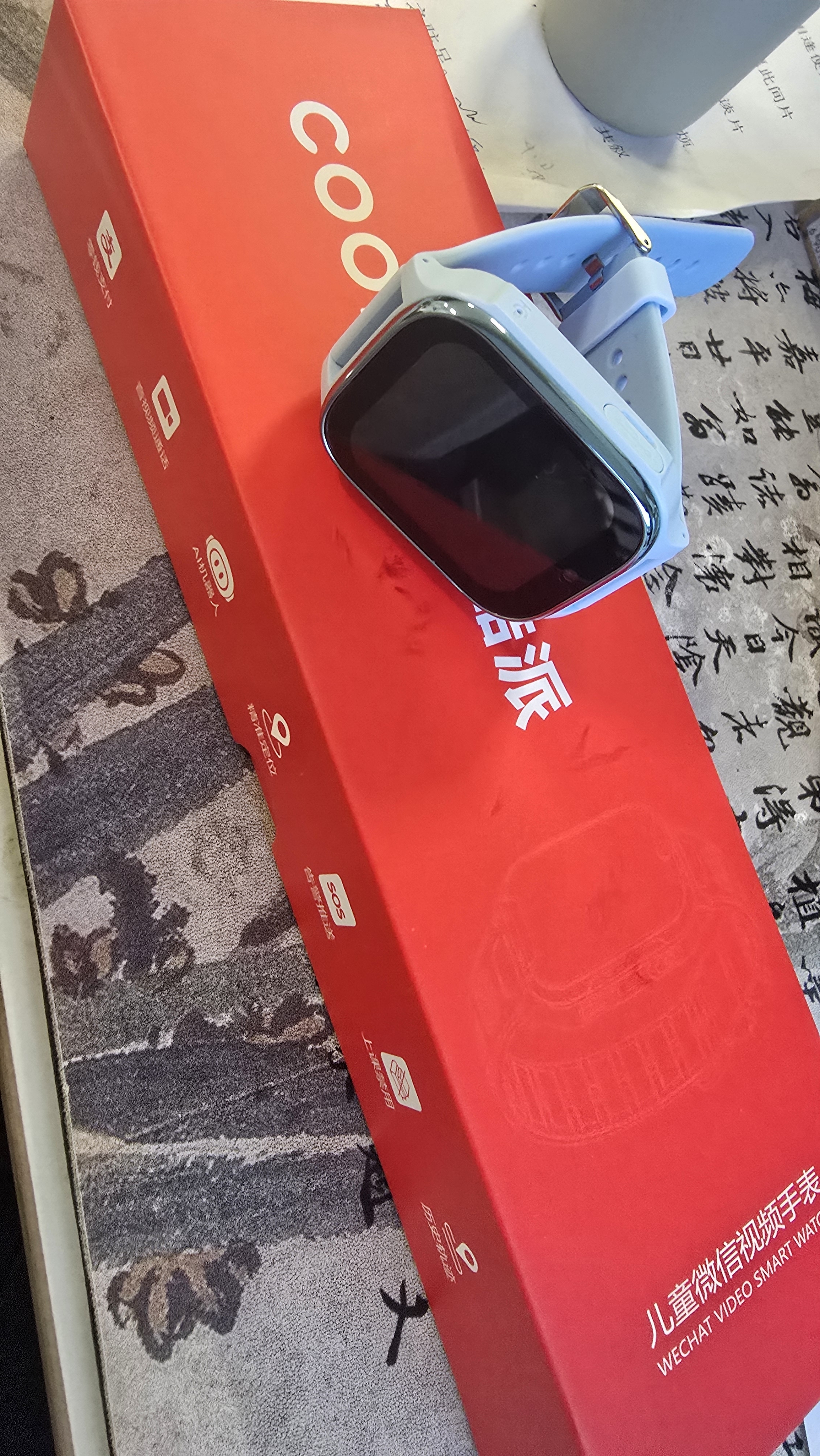 酷派（Coolpad）[免插卡 0月租]儿童智能电话手表微信语音视频通话GPS定位AI智能无游戏移动防水大屏长续航学生 长续航版·蓝/免插卡/十年免流量 实拍图