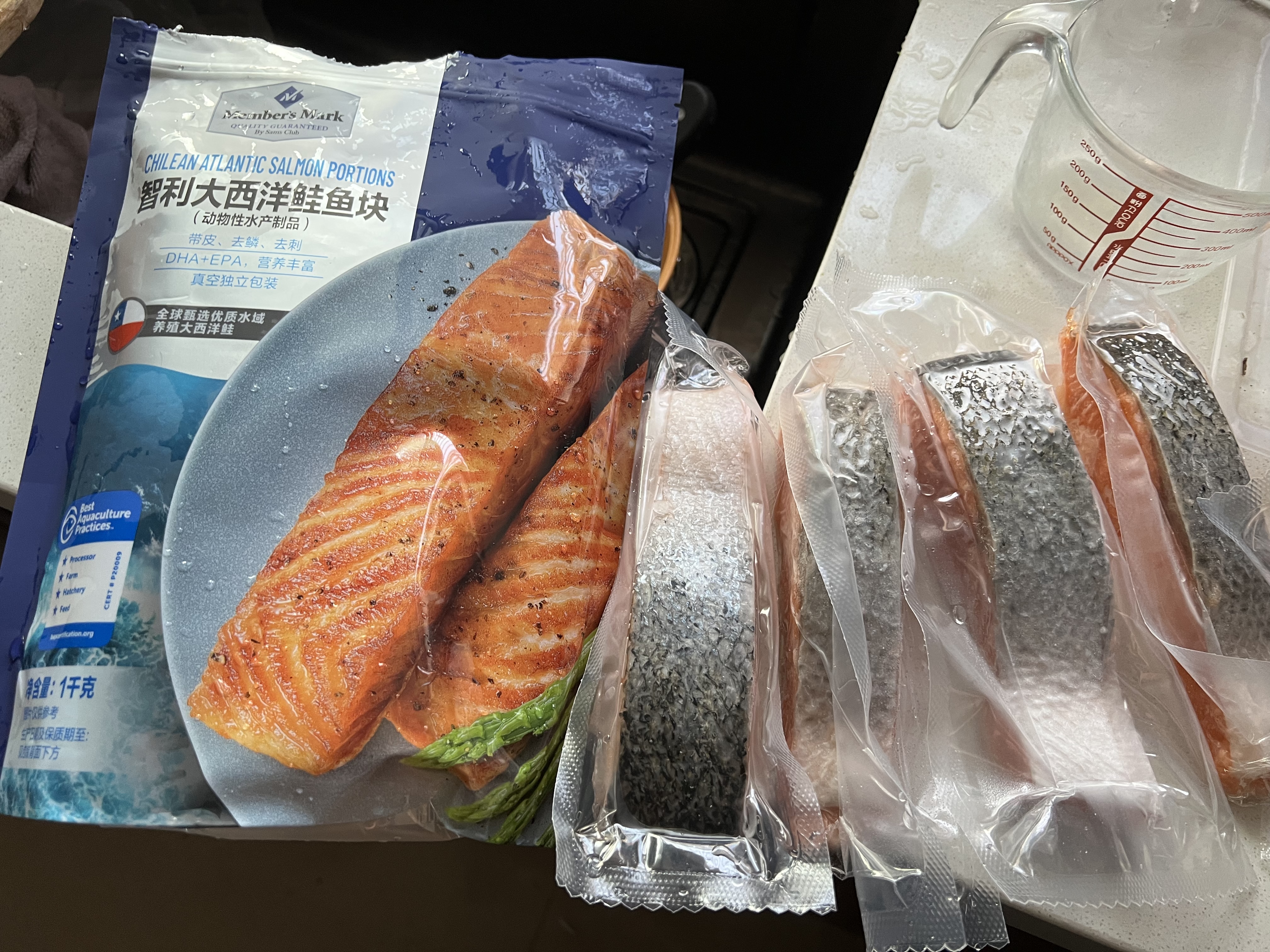 智利大西洋鲑鱼块  1kg 1kg 实拍图