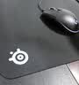 赛睿（SteelSeries）QcK Medium 游戏鼠标垫大号 鼠标垫游戏电竞 电竞fps顺滑鼠标垫 CSGO 无畏契约 M号 320*270*2mm 实拍图
