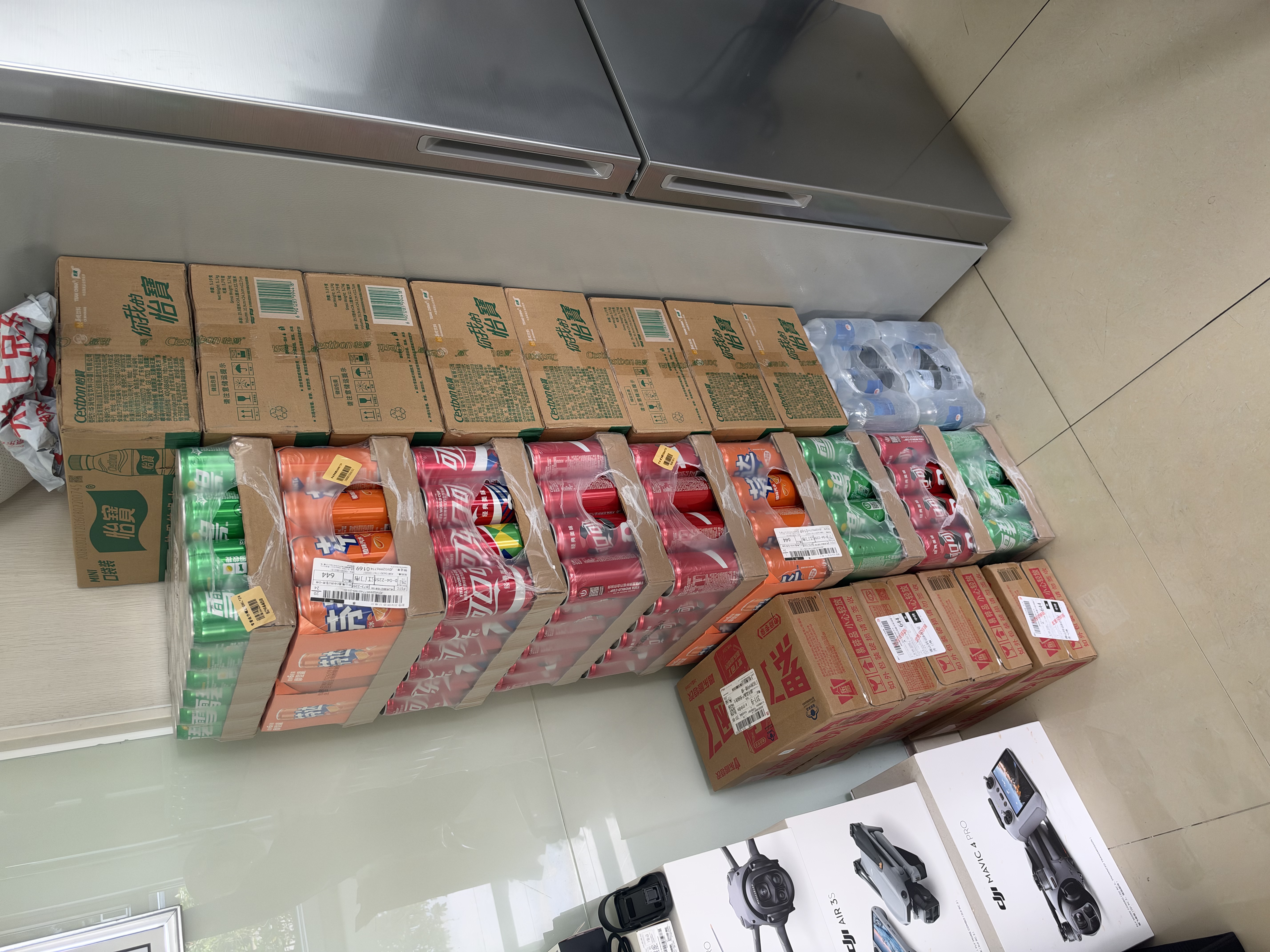 可口可乐（Coca-Cola）雪碧 柠檬味 汽水 碳酸饮料 330ml*24摩登罐 实拍图