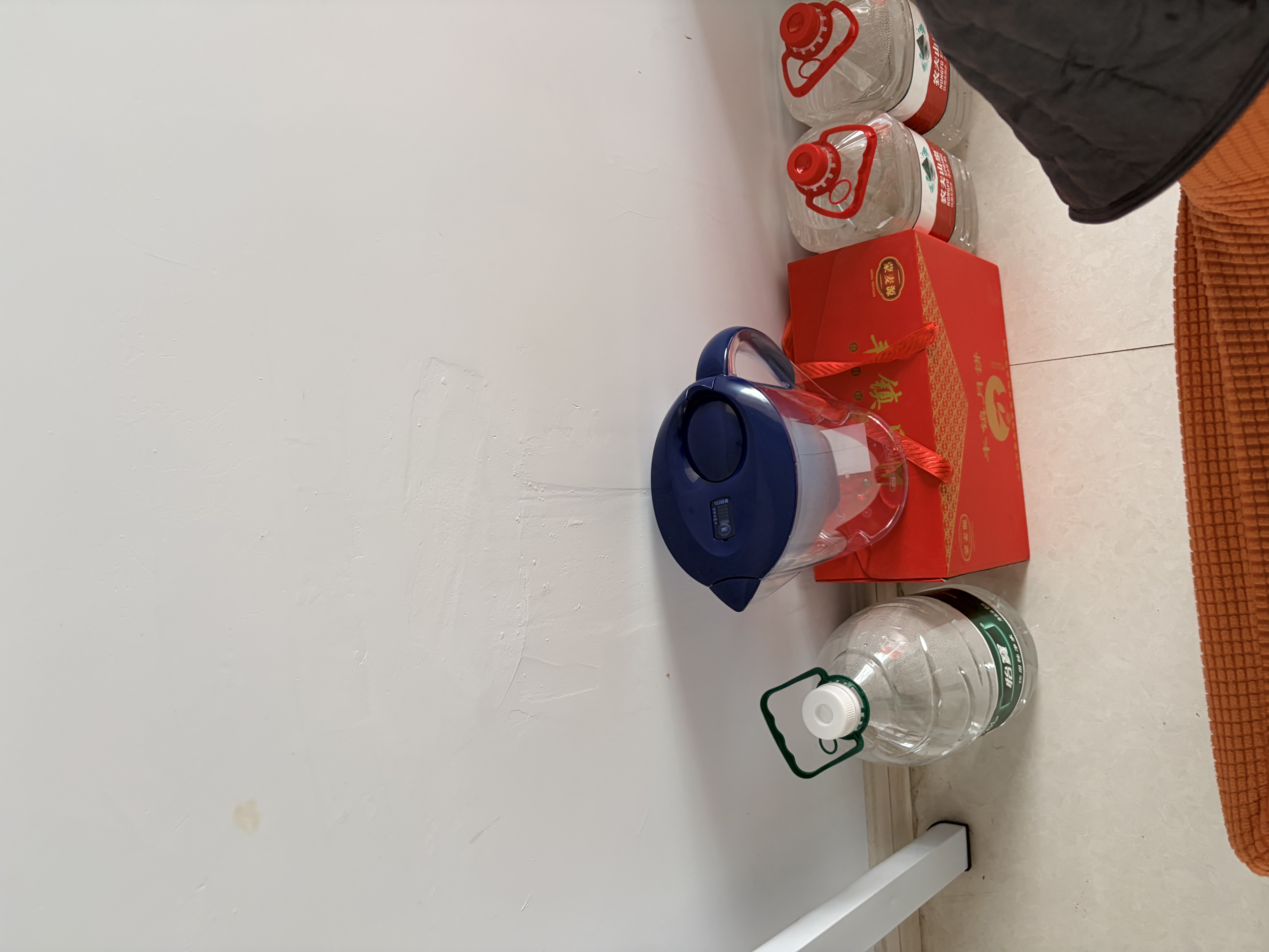 碧然德（BRITA） 过滤净水器 家用滤水壶 净水壶 海洋系列 3.5L蓝色 一壶3芯装 环保加固包装 实拍图