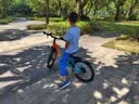 凤凰官方旗舰店儿童自行车男女变速青少年学生山地车碟刹赛车 星际 橙蓝【变速】辐条轮 20寸【适合125-160cm】 实拍图