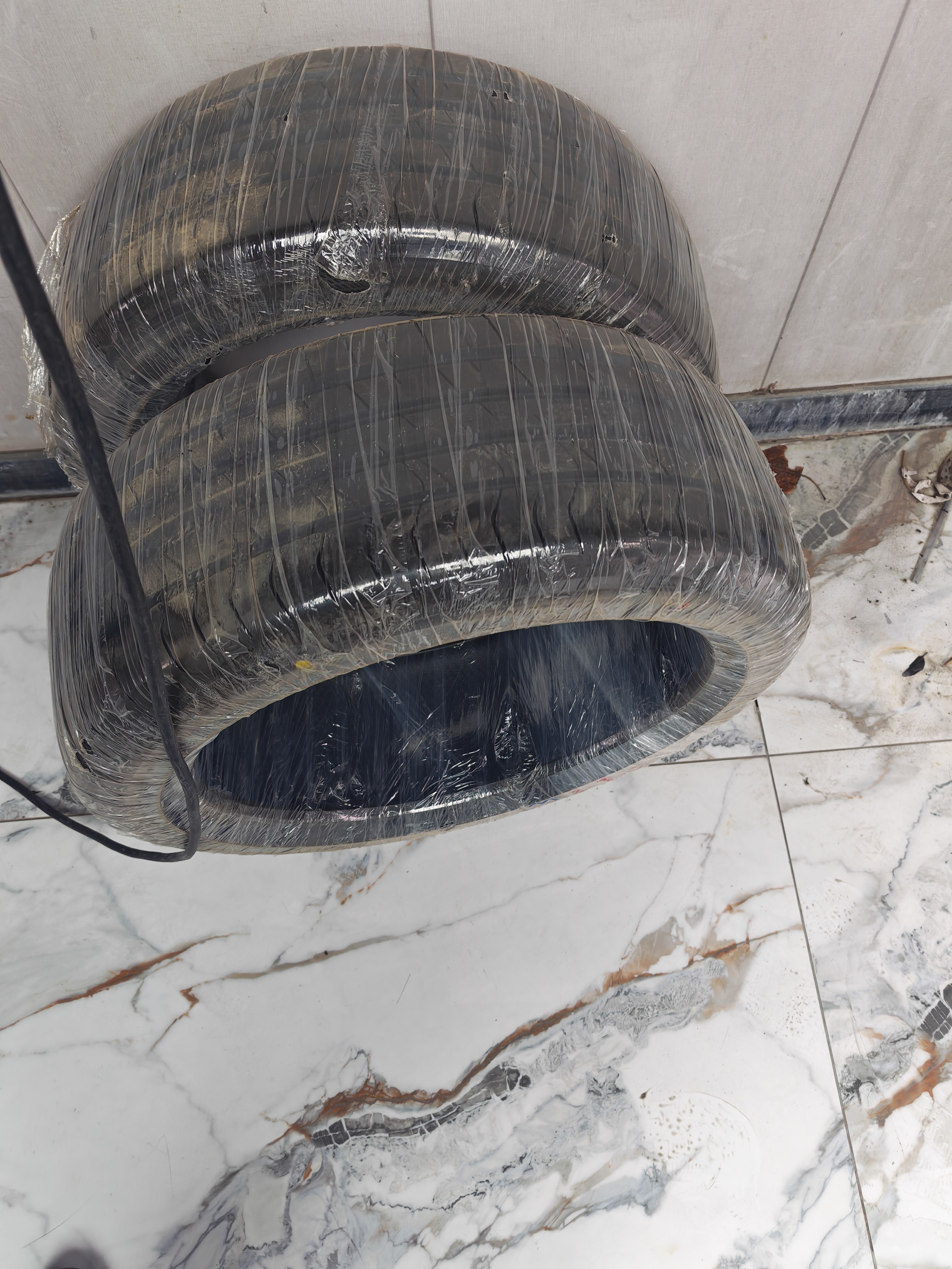 固特异（Goodyear）汽车轮胎 225/45R18 95W 鹰驰F1酷跑 适配起亚索纳塔 御乘升级 实拍图