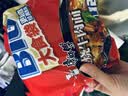 康师傅大食袋红烧牛肉面五连包138g*5 实拍图
