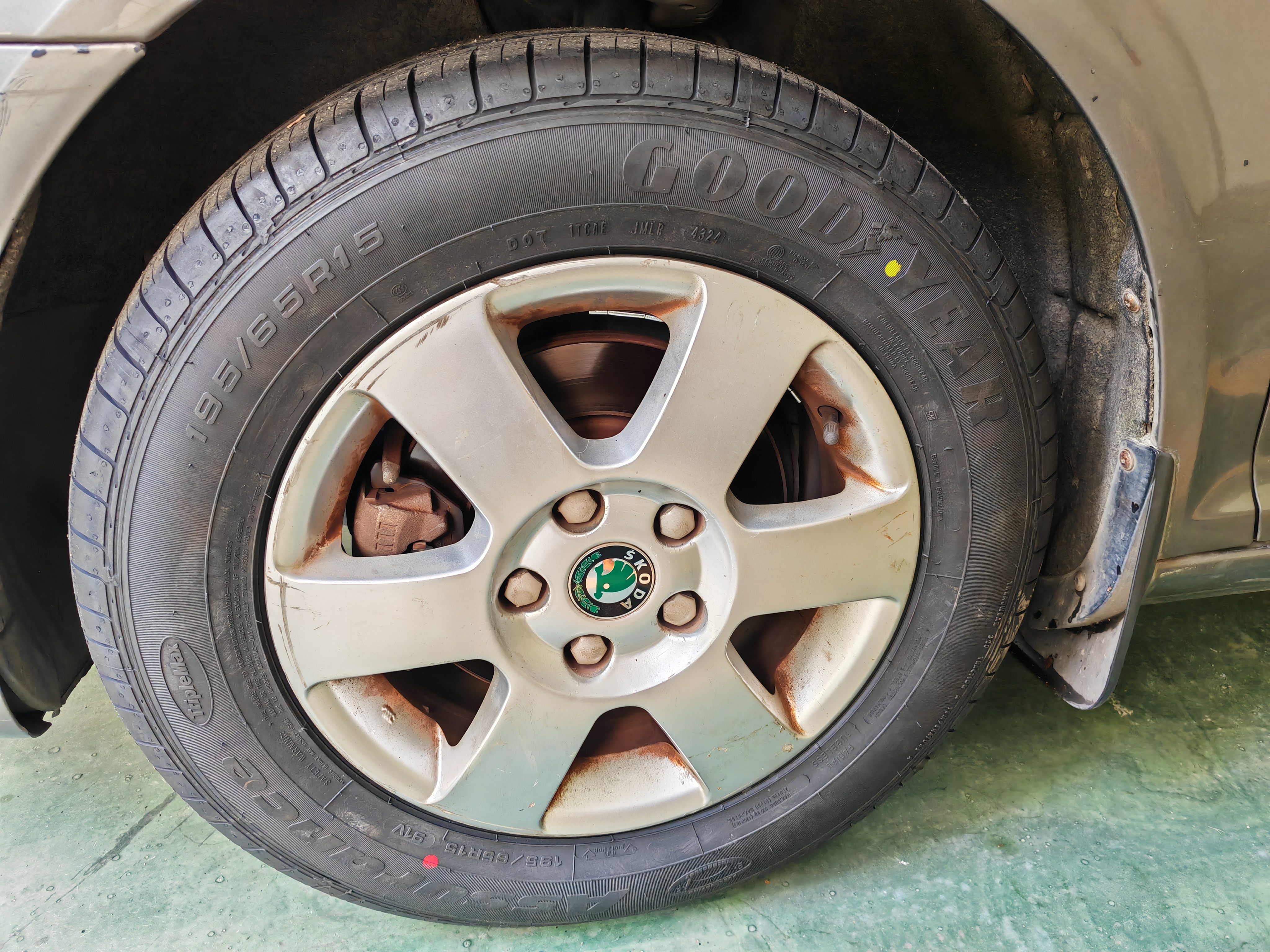 固特异（Goodyear）24年汽车轮胎 195/65R15 91V 安乘 适配卡罗拉/福克斯/宝来 实拍图