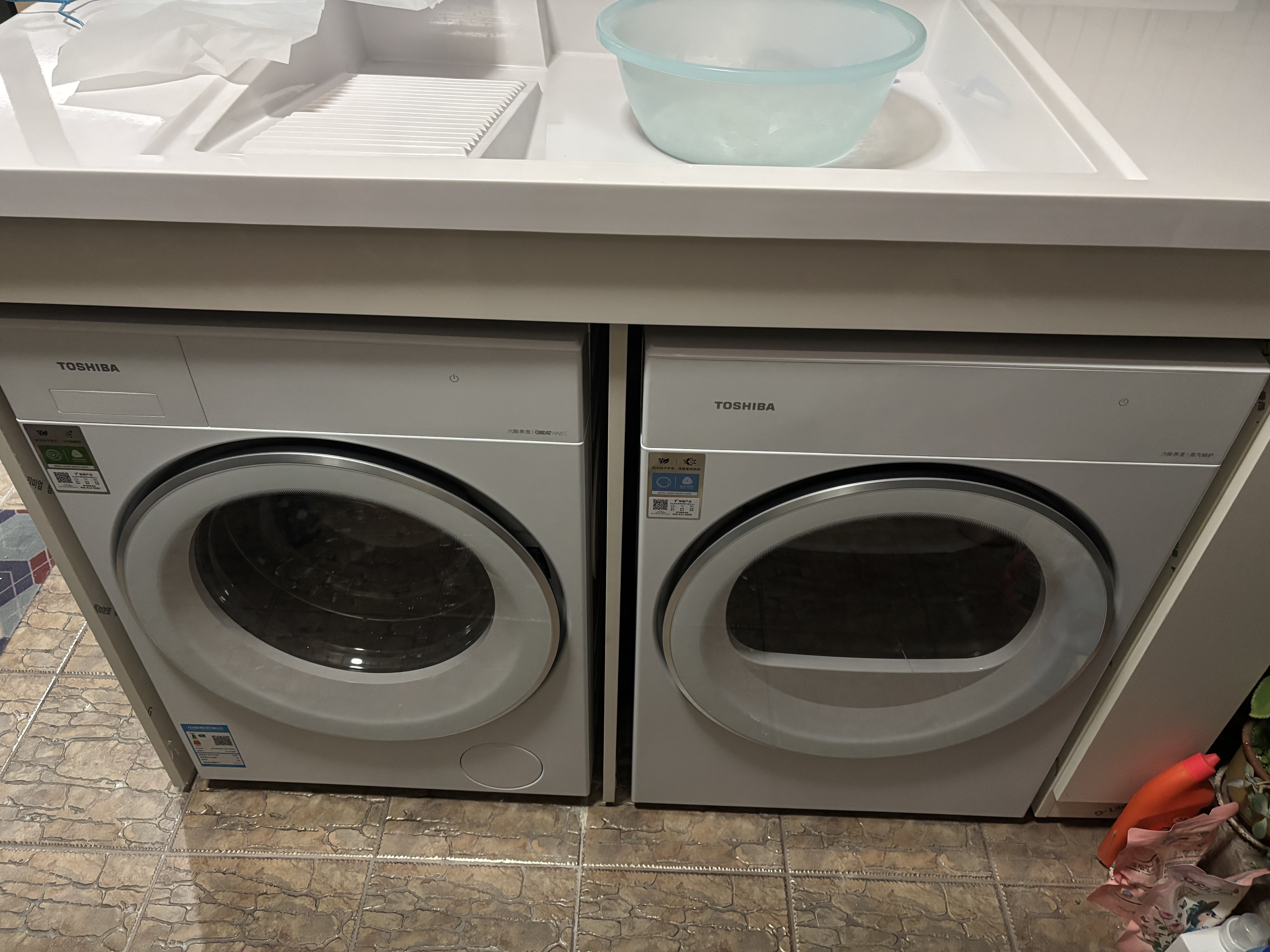 东芝（TOSHIBA）玉兔3.0洗烘套装 全自动滚筒洗衣机家用+热泵烘干机 蒸汽精护 变频一级能效 DG-10T186BW+T186 实拍图