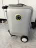 爱尔威（Airwheel）电动行李箱可骑行智能拉杆箱可坐可代步20英寸登机箱 豪华版一银 实拍图