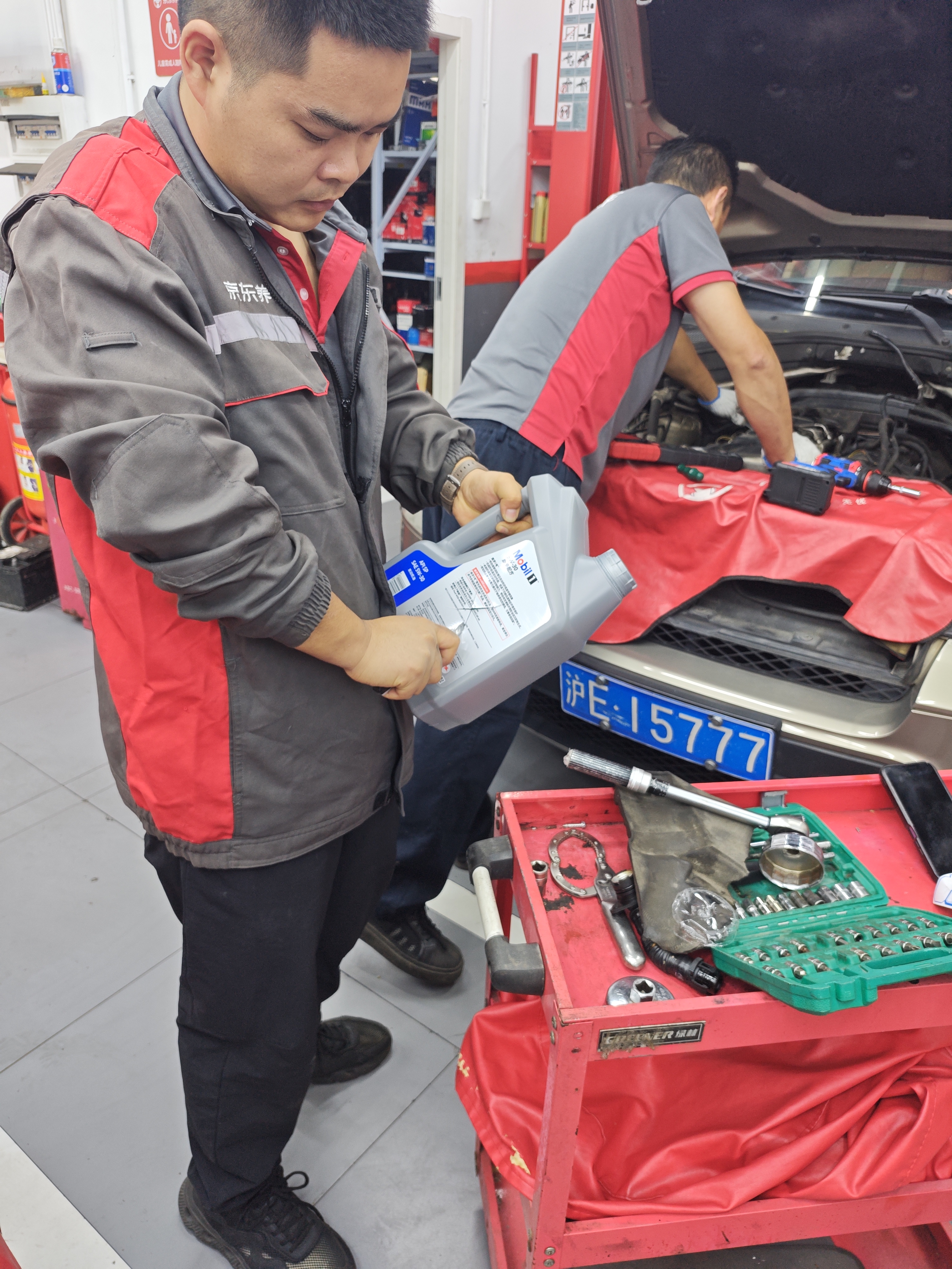 美孚（Mobil）全合成汽机油5W-30 SP级4L美孚1号极光银汽车保养京东养车自营 实拍图