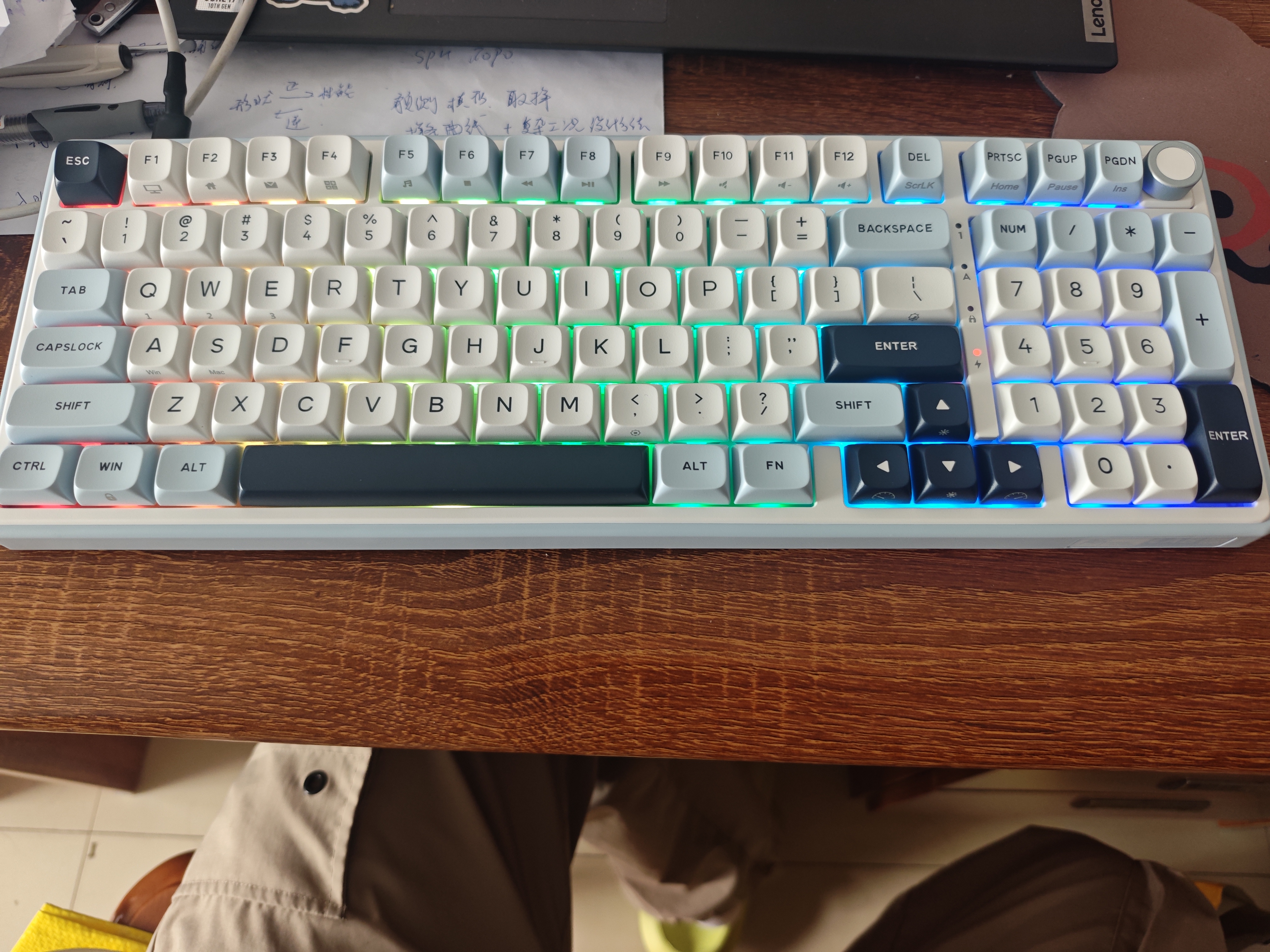 RKR98Pro V2机械键盘Gasket结构98键客制化长效续航电竞游戏电脑家用办公键盘冰川蓝RGB烟雨轴V3 实拍图