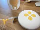 美德乐（Medela）吸奶器电动双边吸乳器便携式免手扶无痛按摩丝韵翼 蓝牙智能 实拍图