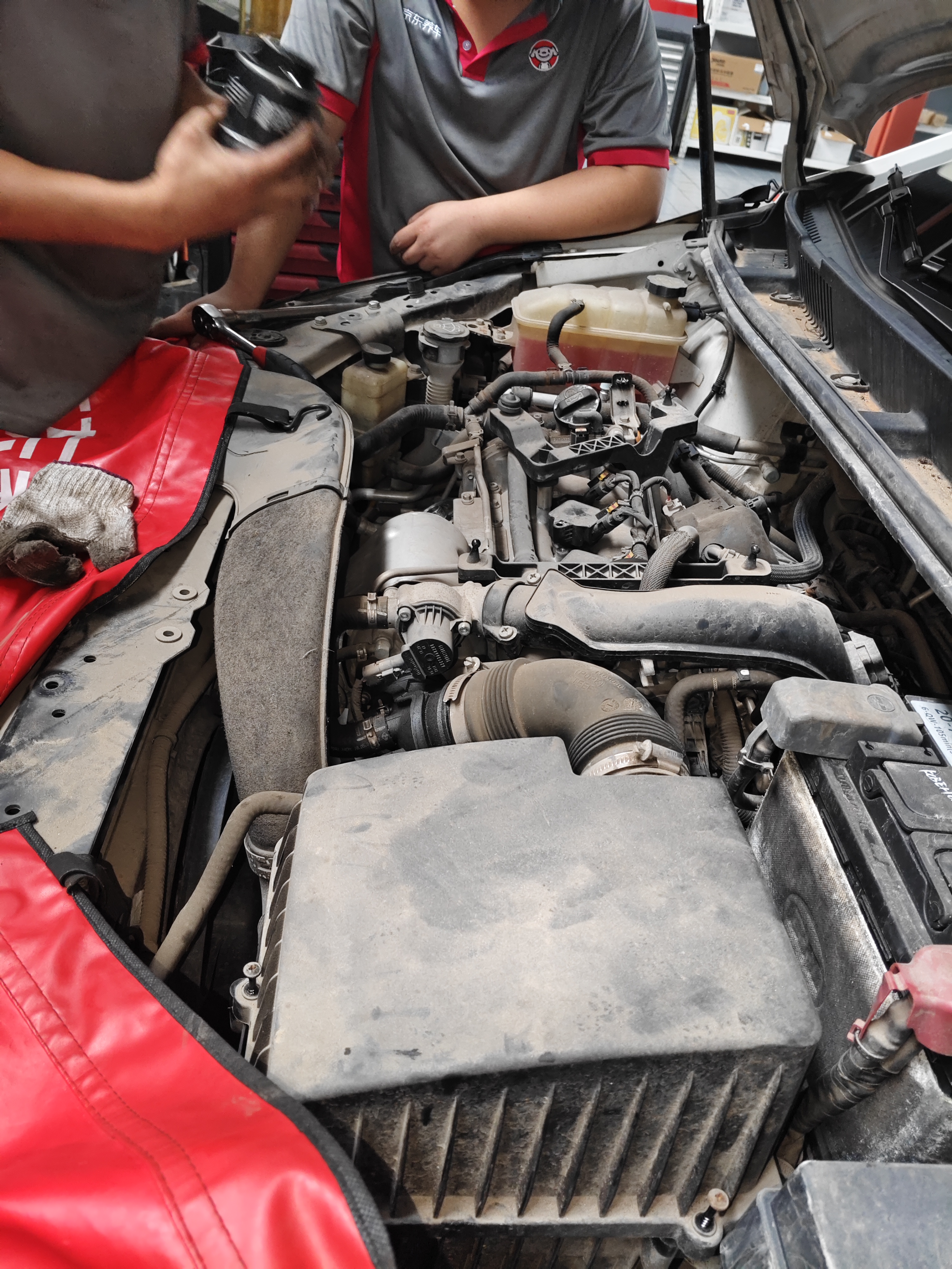 嘉实多（Castrol）极护智E版单次小保养 5W-40 SP 4L 含机油+机滤+工时 汽车保养 实拍图