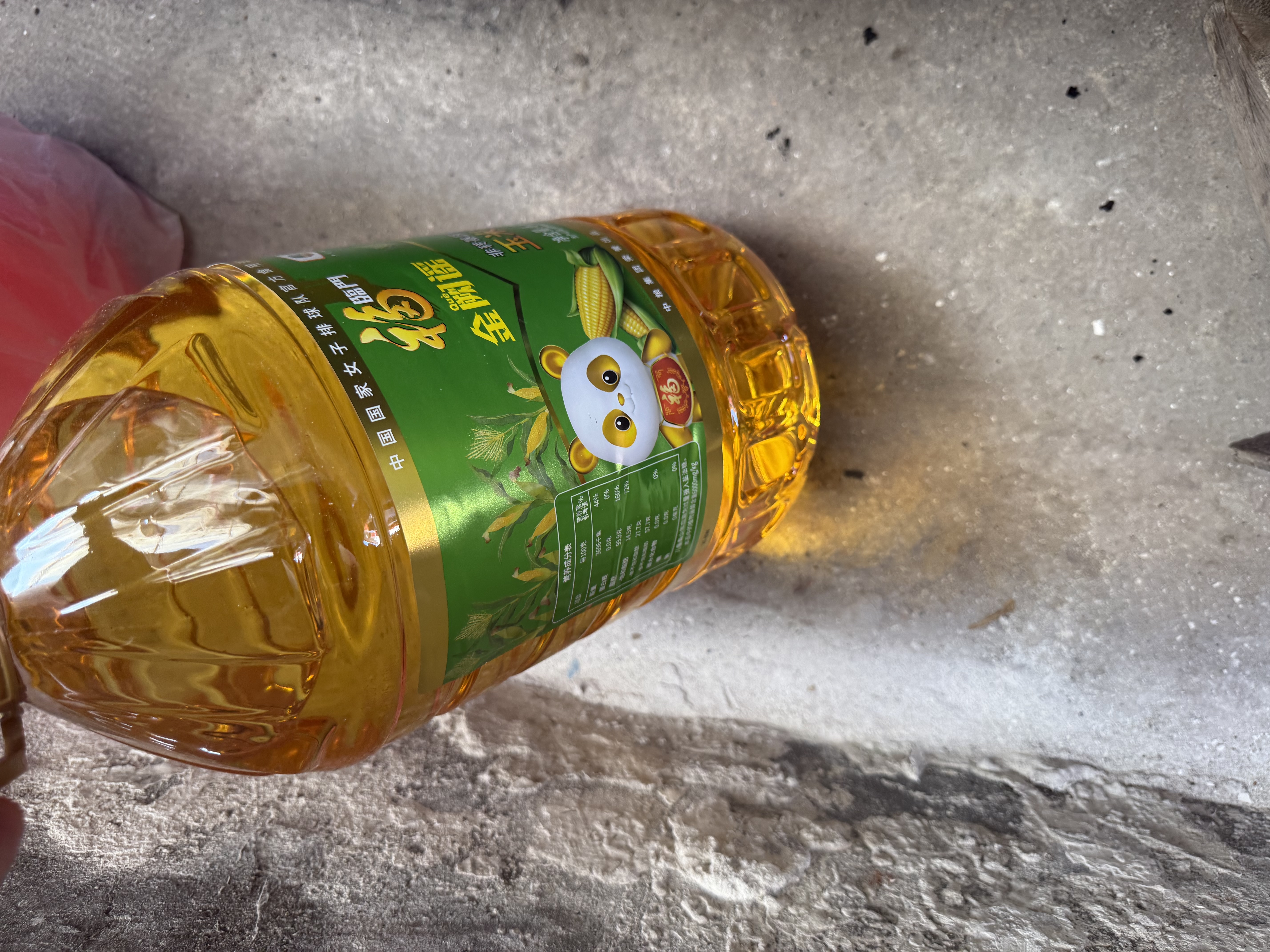 金龙鱼 食用油 非转基因 物理压榨玉米油6.18L（蕴含植物甾醇） 实拍图