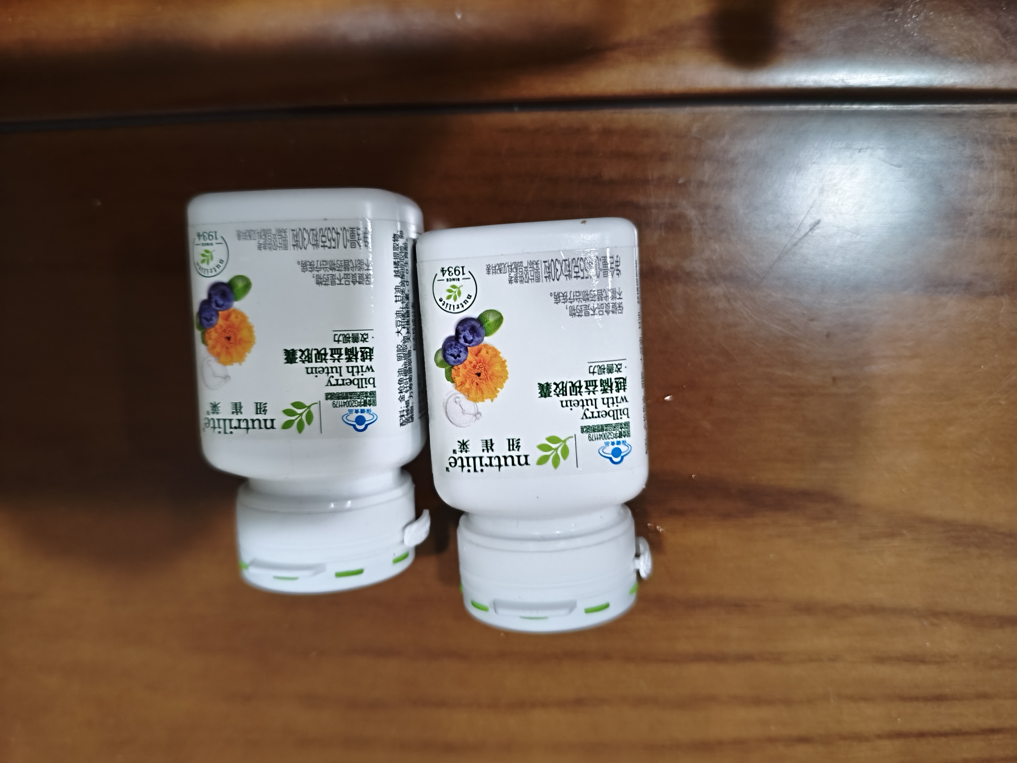 安利（Amway）纽崔莱越橘益视胶囊改善视力缓解疲劳蓝莓叶黄素DHA成人 30粒*2瓶 实拍图