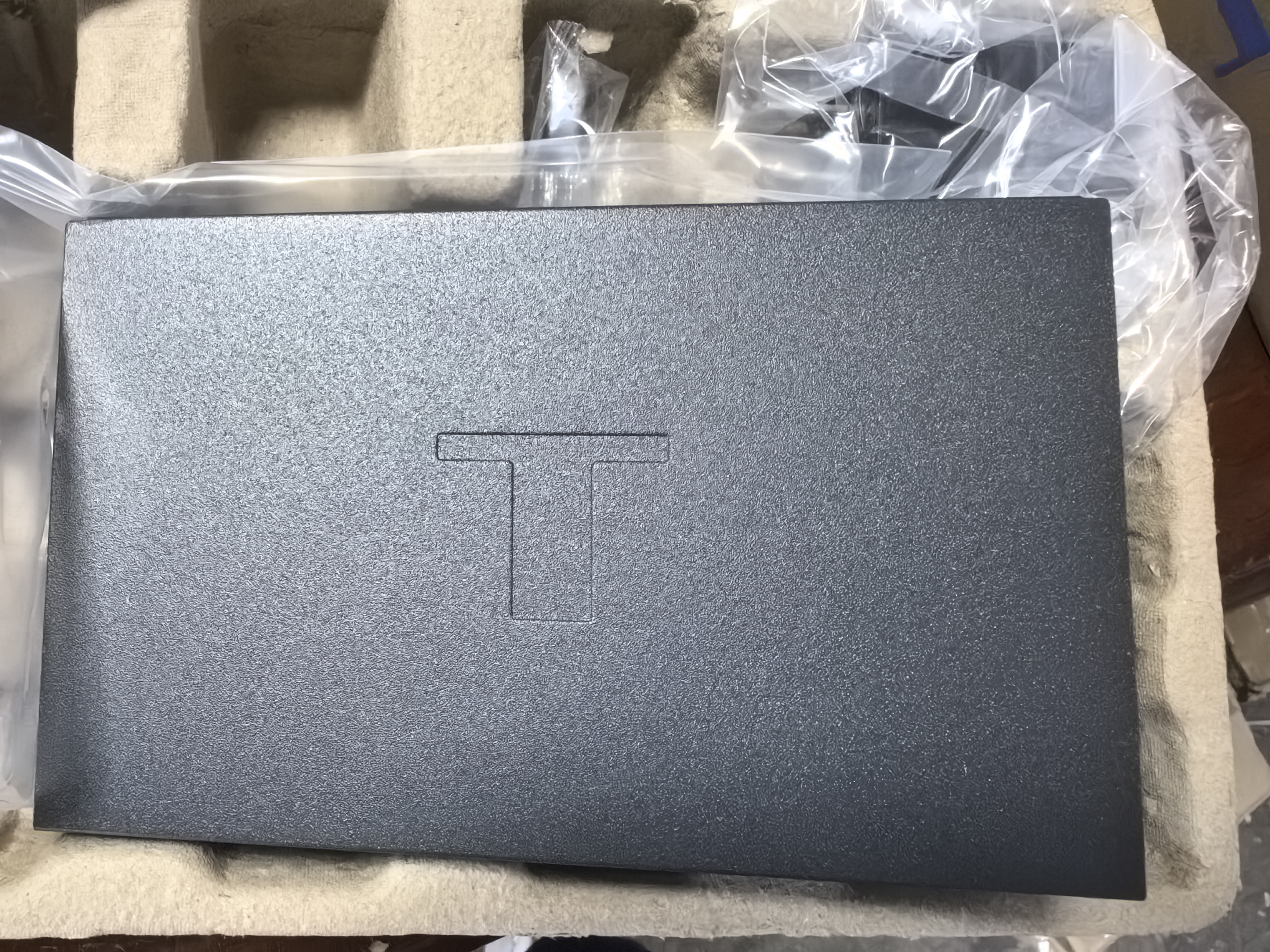 普联（TP-LINK） 8口千兆交换机 企业级交换器 监控网络网线分线器 分流器 金属机身 TL-SG1008D 实拍图