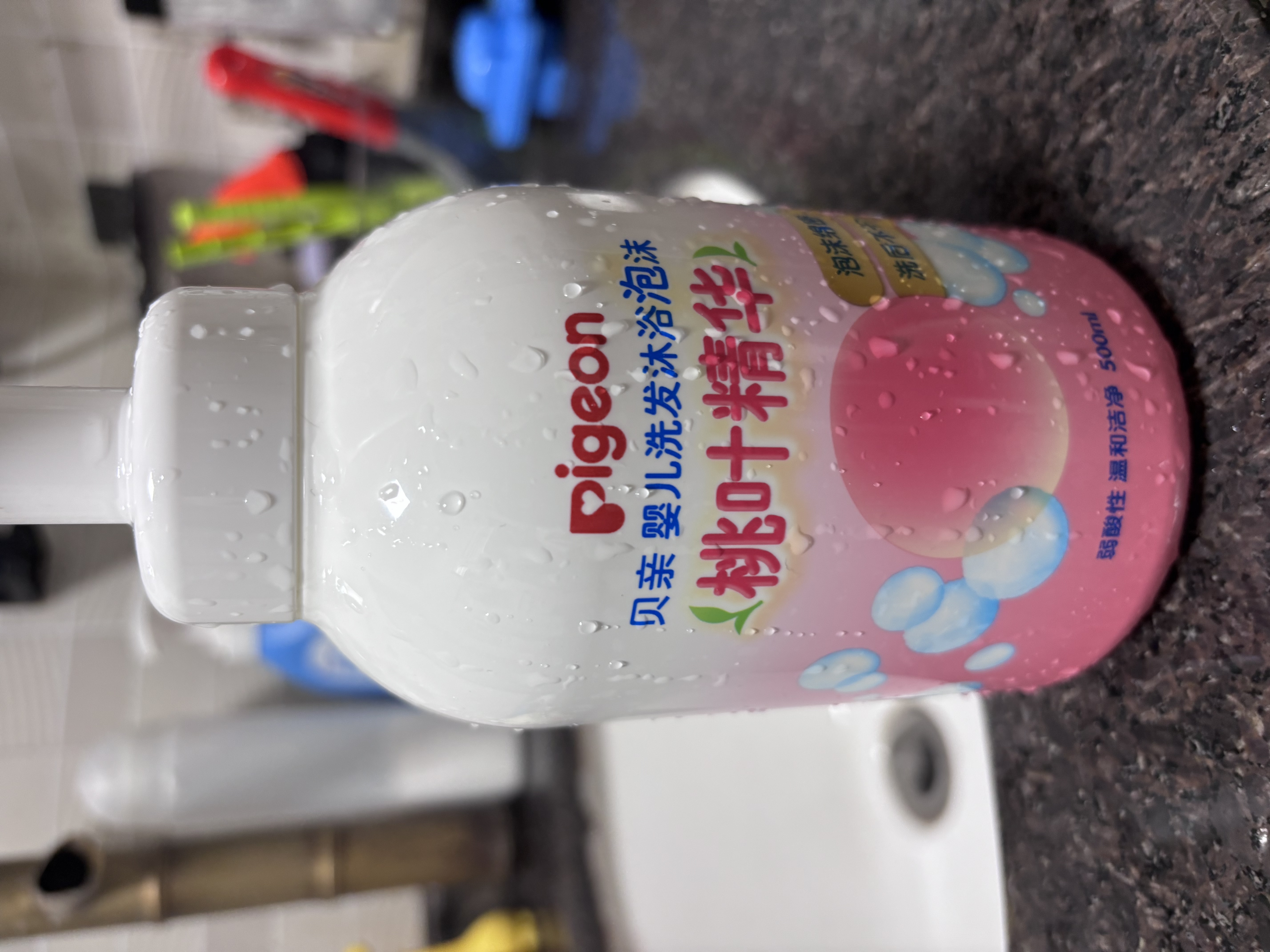 贝亲（Pigeon）洗发水沐浴露 含桃叶精华 洗发沐浴二合一  四季通用 500ml*2 实拍图