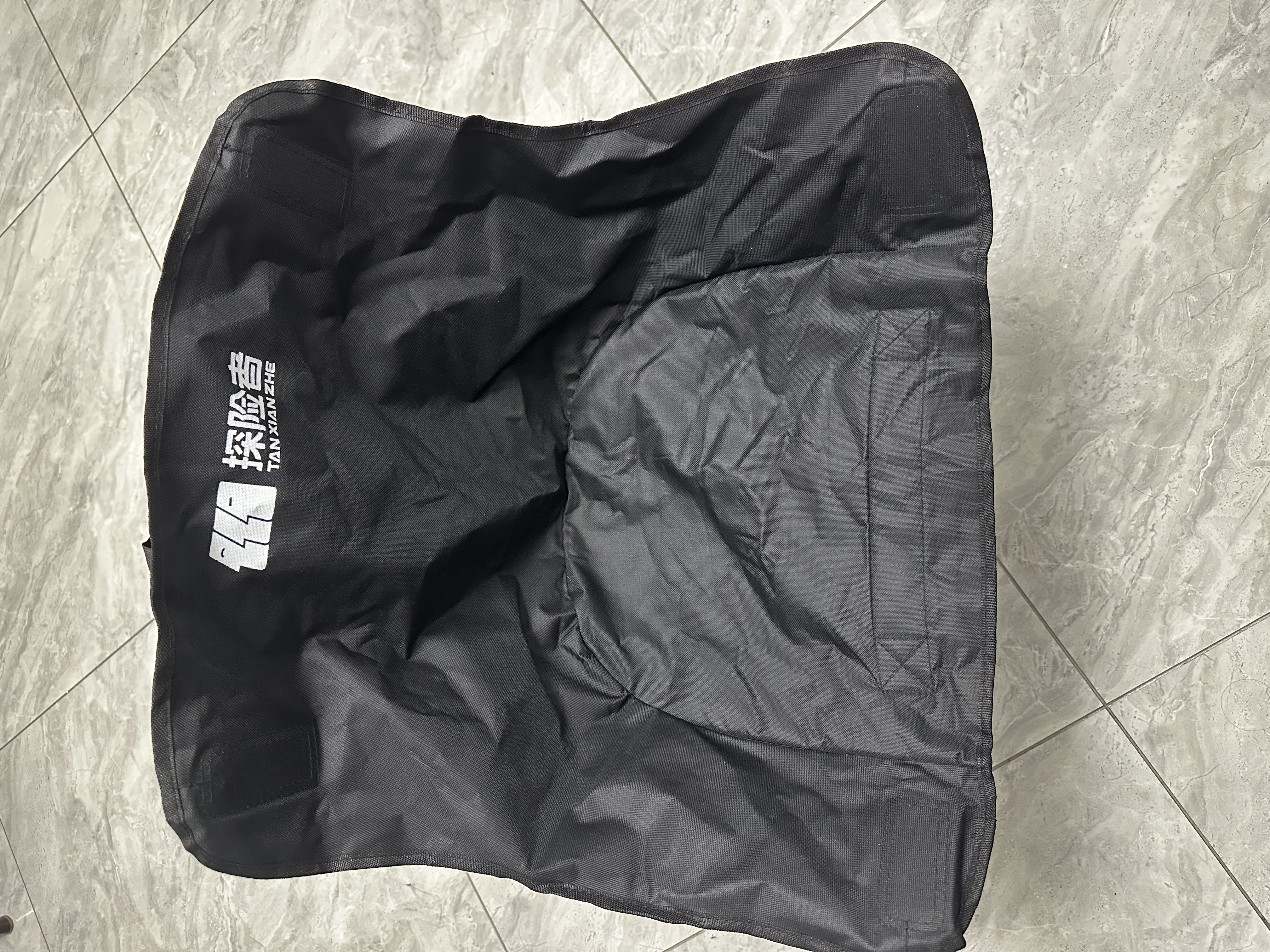 探险者（TAN XIAN ZHE）户外折叠椅露营椅子月亮椅便携折叠桌椅高靠背躺椅小凳子钓鱼椅 经典舒适款黑色【3重绷带加固】 实拍图