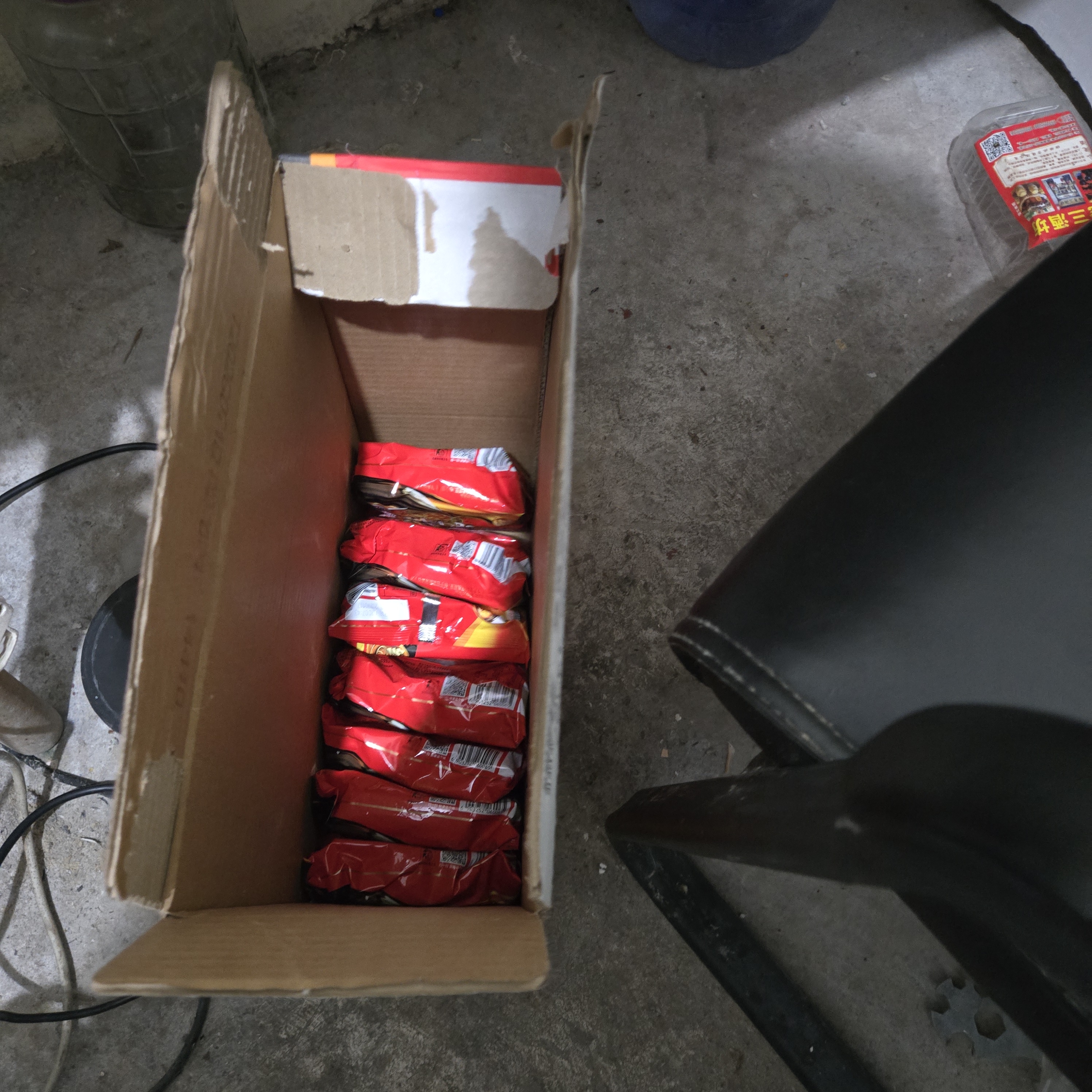 康师傅 方便面 经典红烧牛肉面103g*24袋 泡面袋装整箱速食 方便食品 实拍图