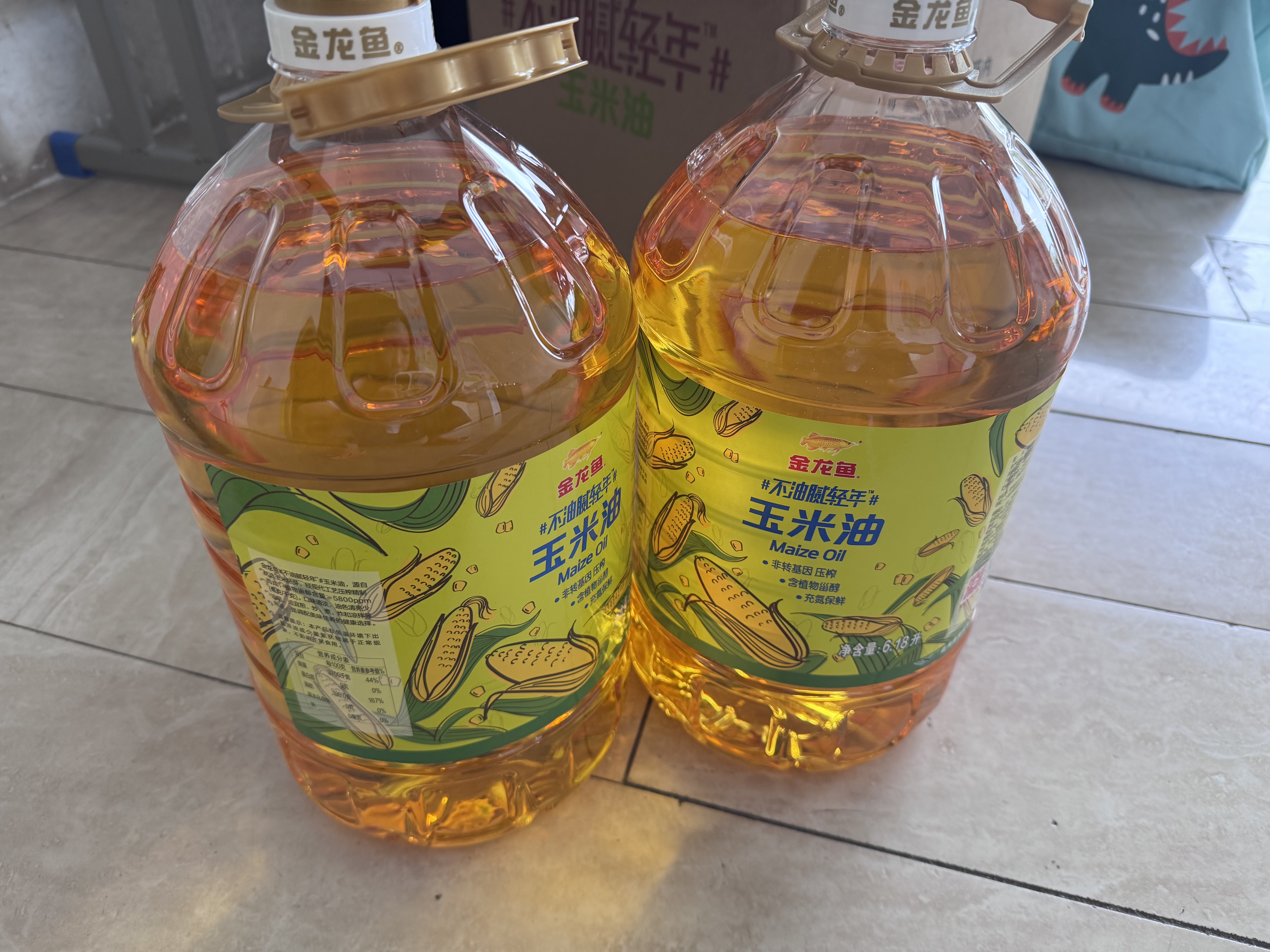 金龙鱼 食用油 非转基因 物理压榨玉米油6.18L（蕴含植物甾醇） 实拍图