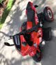 有喜娃儿童电动车摩托车男孩充电三轮车宝宝可坐可骑玩具车遥控电瓶车 红双驱12v45电瓶蓝牙早教-遥控 实拍图