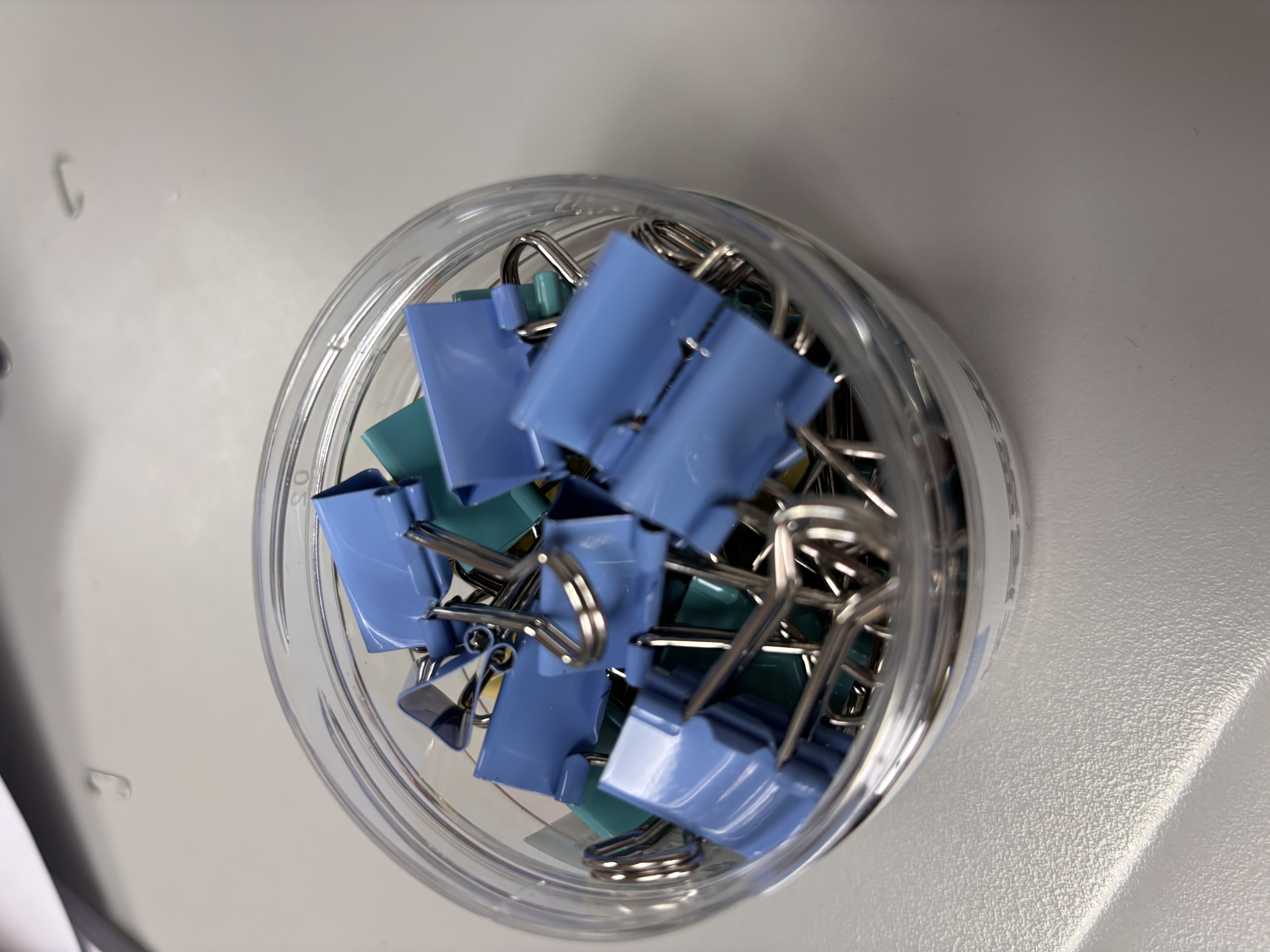 晨光(M&G)文具热门商品【超级爆款】5#19mm 40只/罐 彩色长尾夹  经济型办公燕尾夹 ABS916J5 实拍图